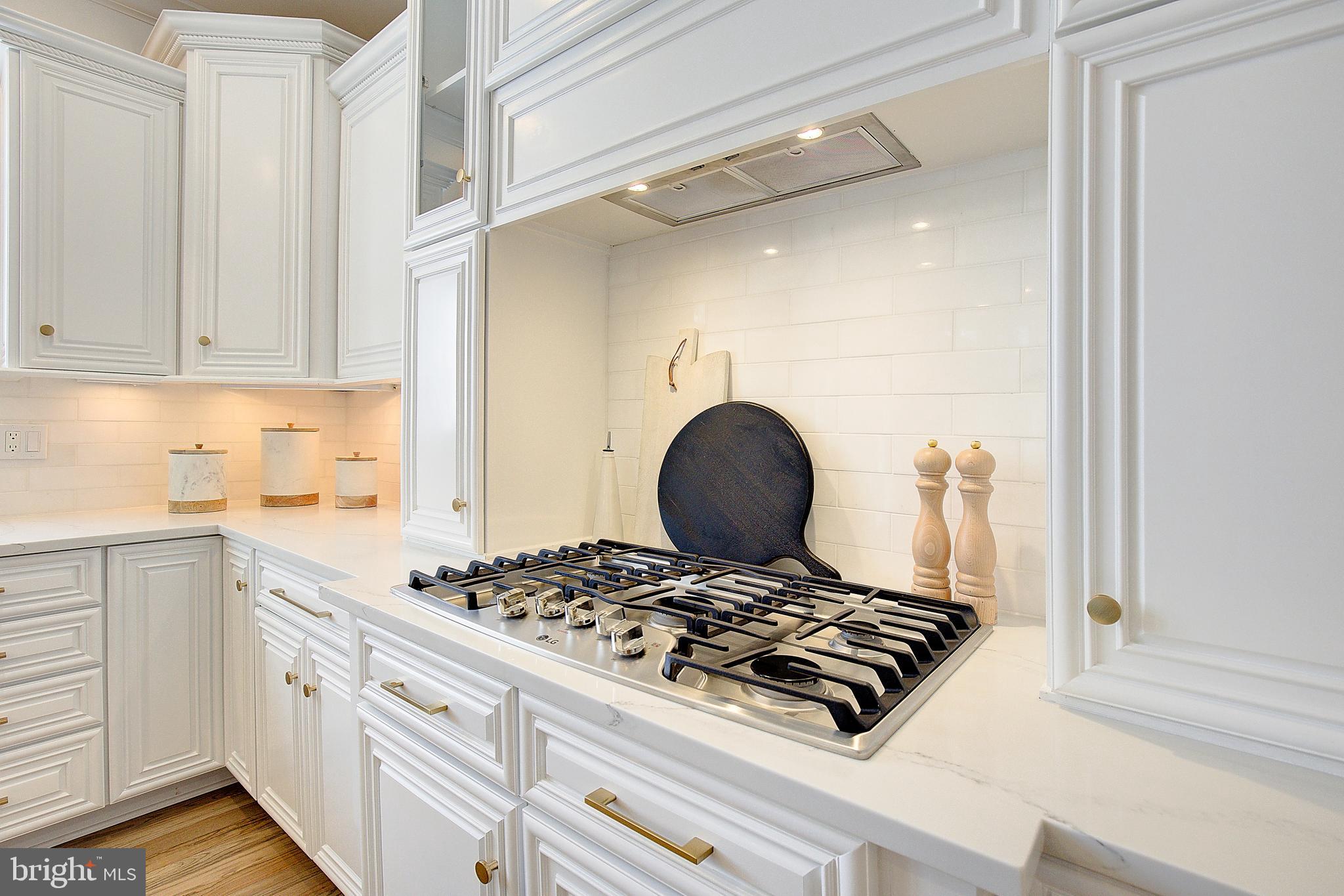 TIMBERNECK - Residential