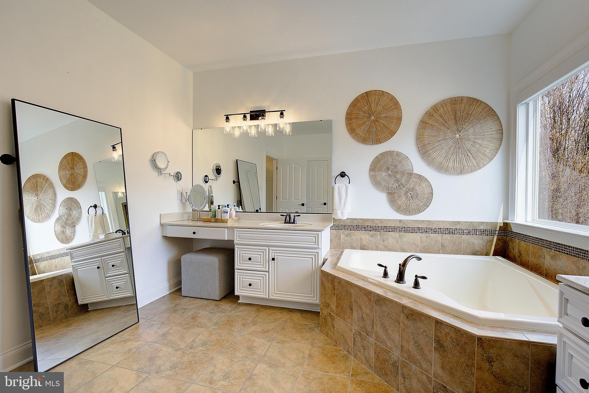 TIMBERNECK - Residential