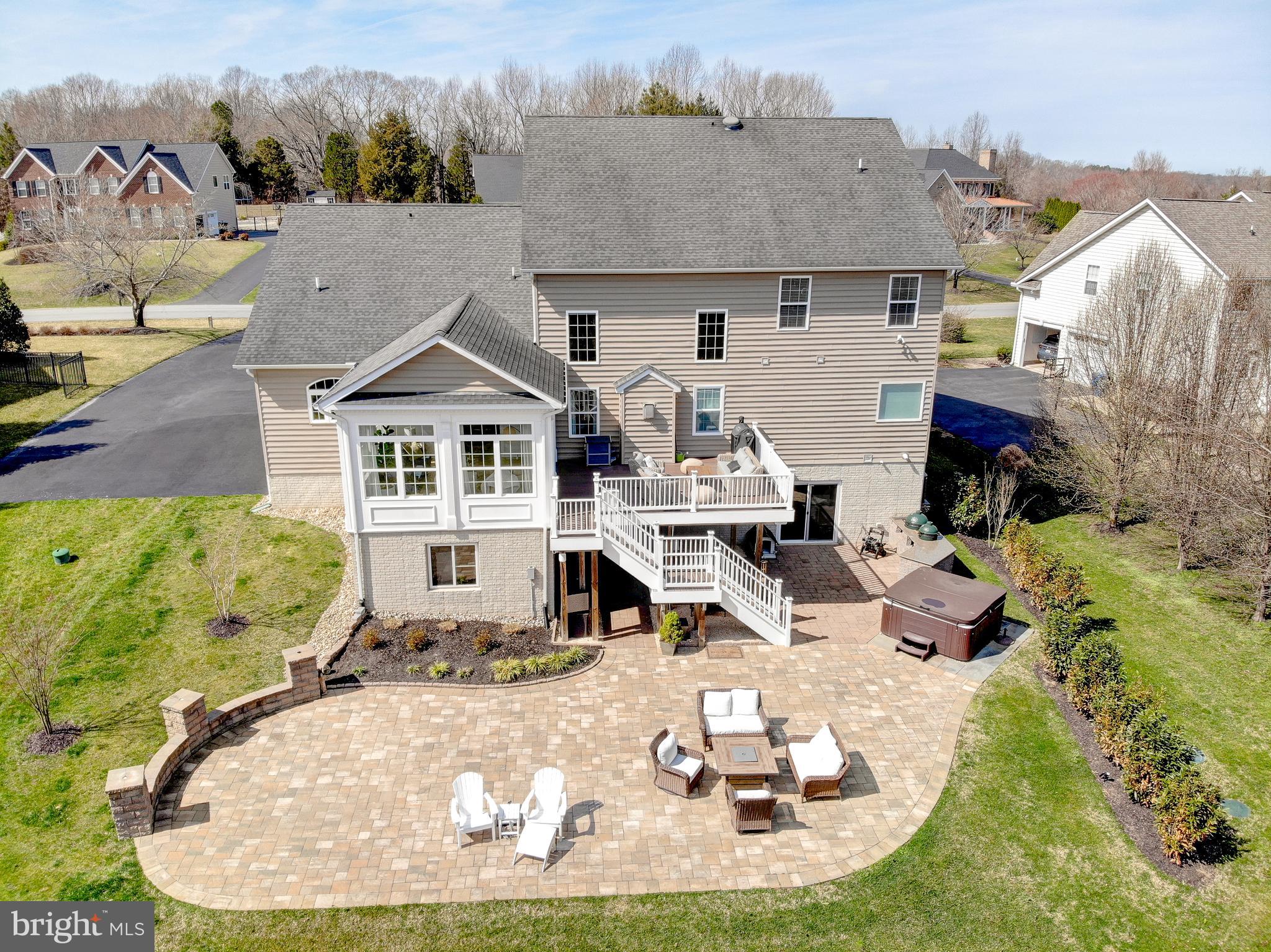 TIMBERNECK - Residential