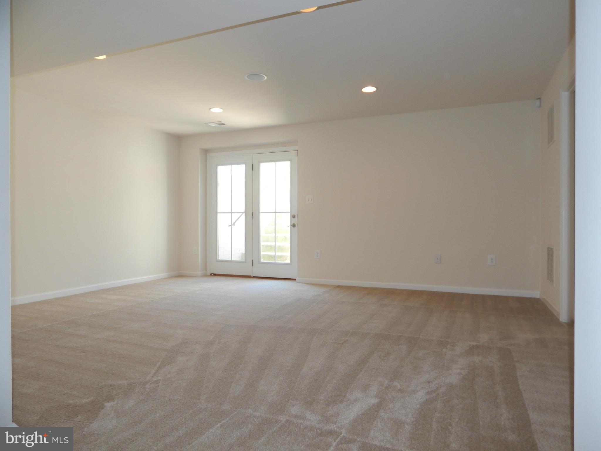 MAGNOLIA GREEN - Residential