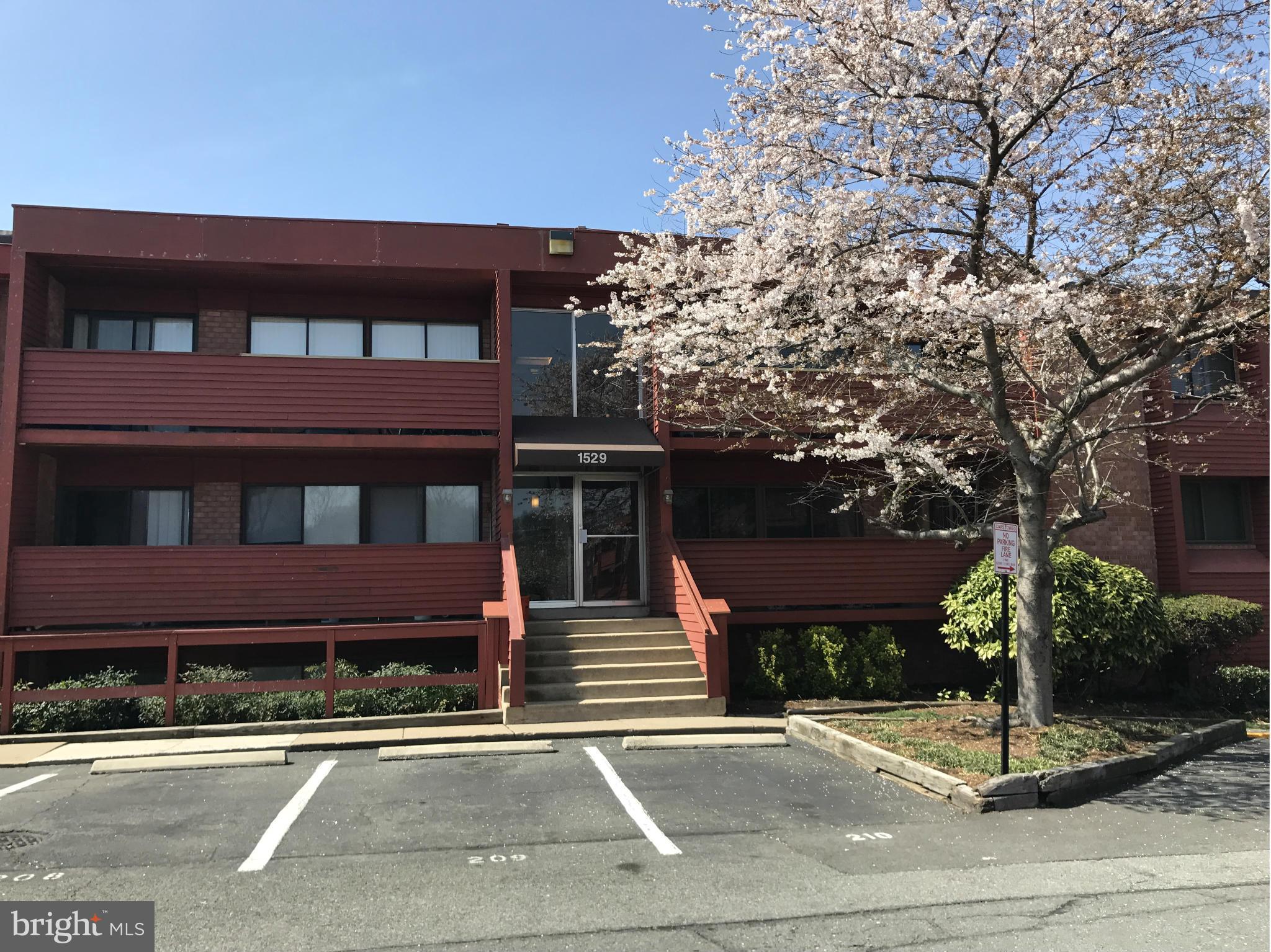 GEORGE MASON VILLAGE - Residential Lease