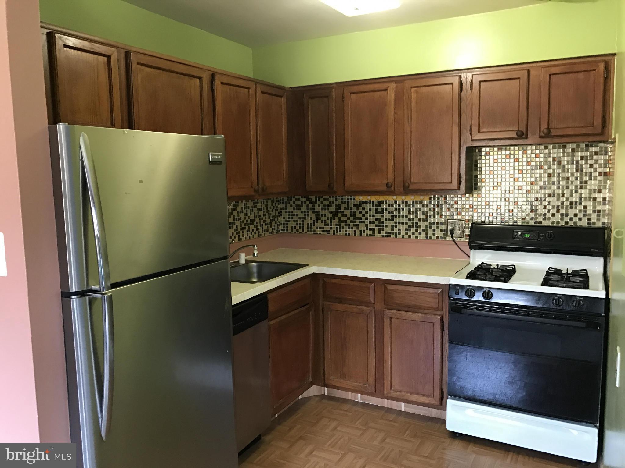 GEORGE MASON VILLAGE - Residential Lease