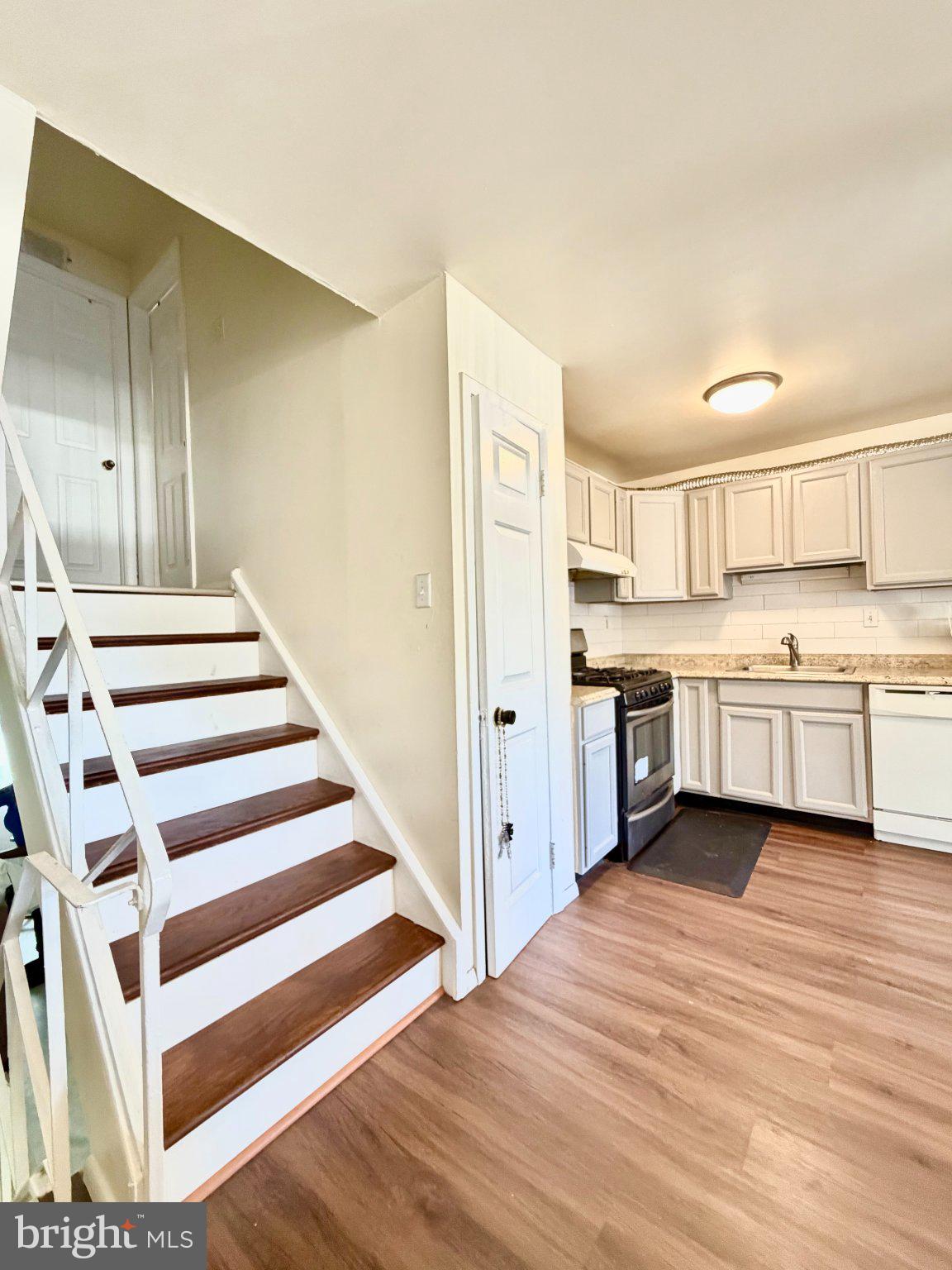 854 ANDOVER ROAD