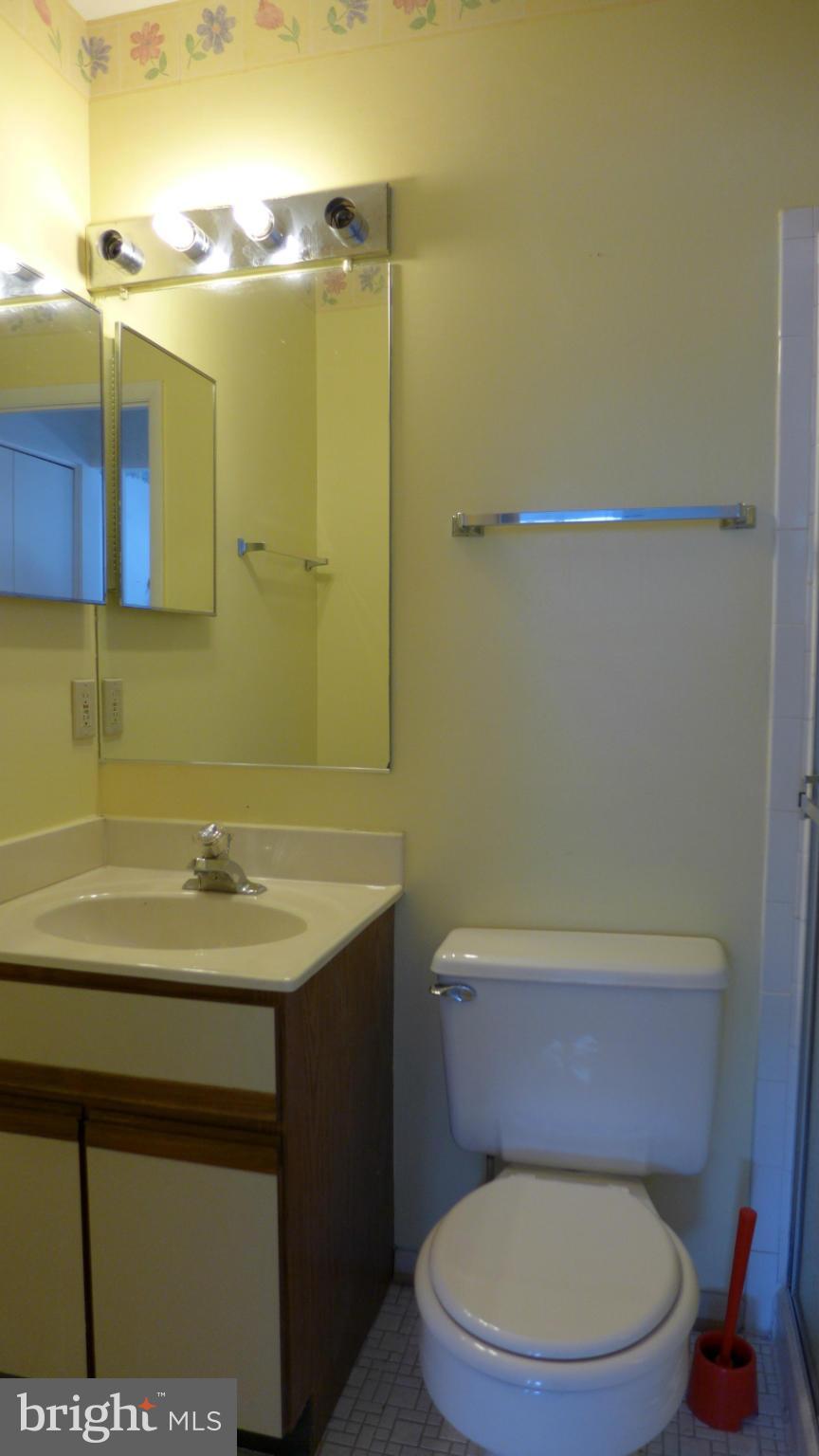 BROADFIELD AT WILTON FARM - Residential Lease