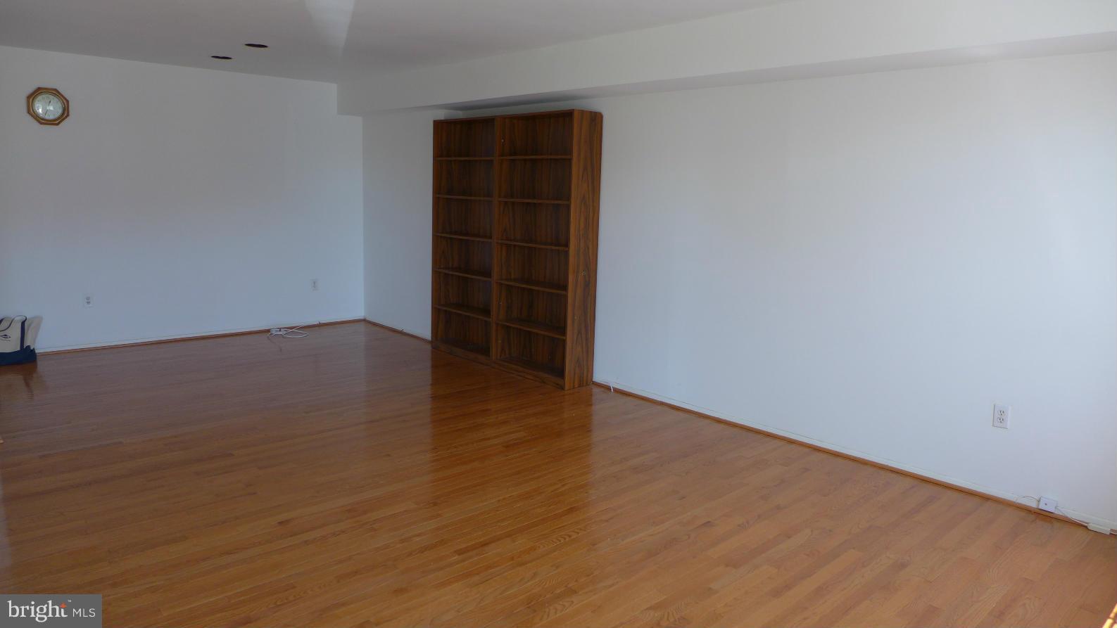 BROADFIELD AT WILTON FARM - Residential Lease