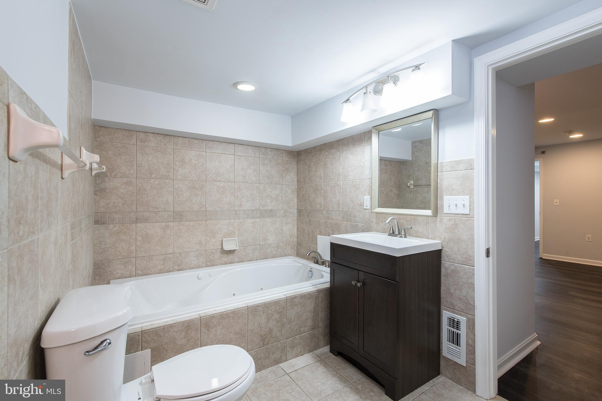 RESERVOIR HILL HISTORIC DISTRICT - Residential Lease