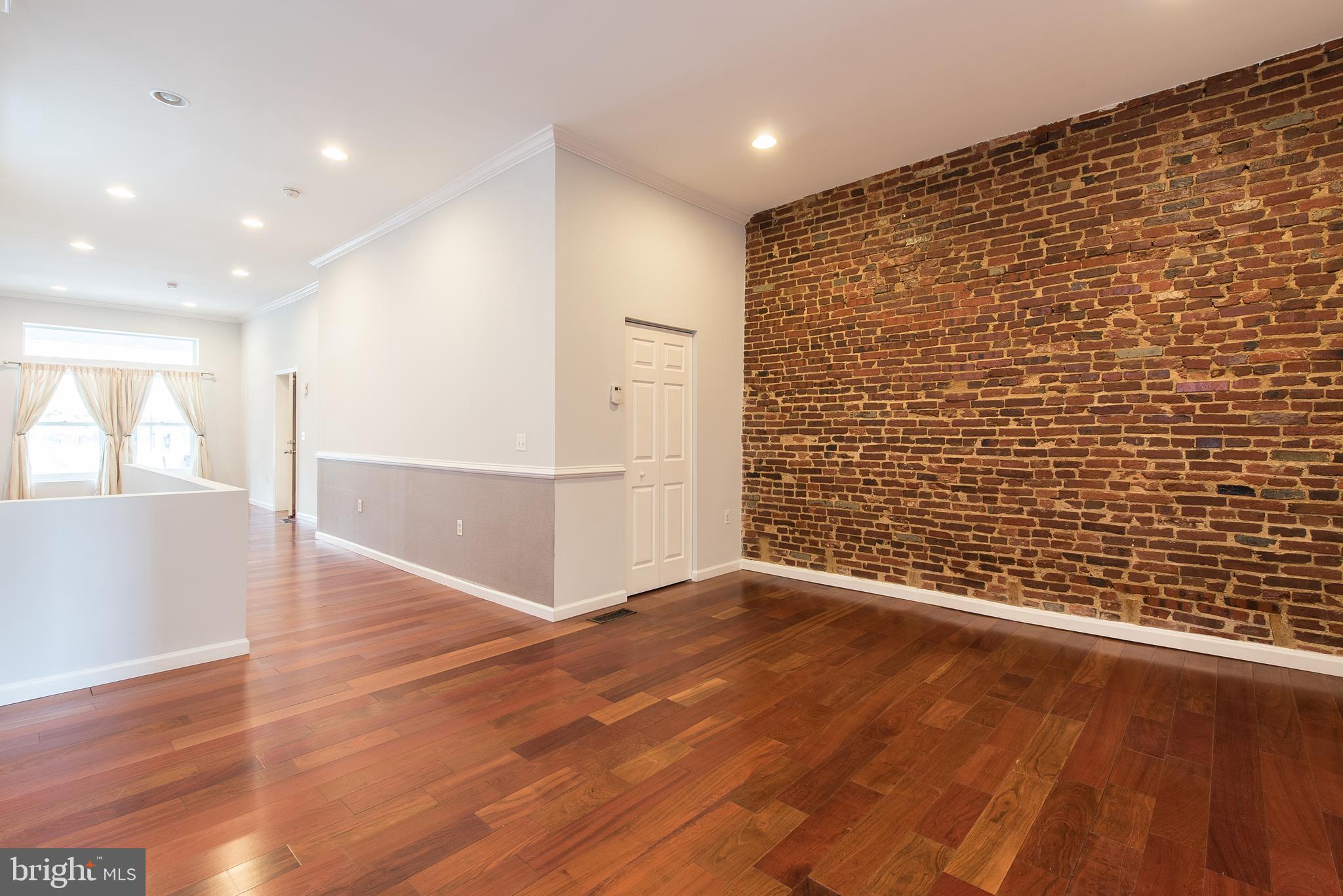 RESERVOIR HILL HISTORIC DISTRICT - Residential Lease