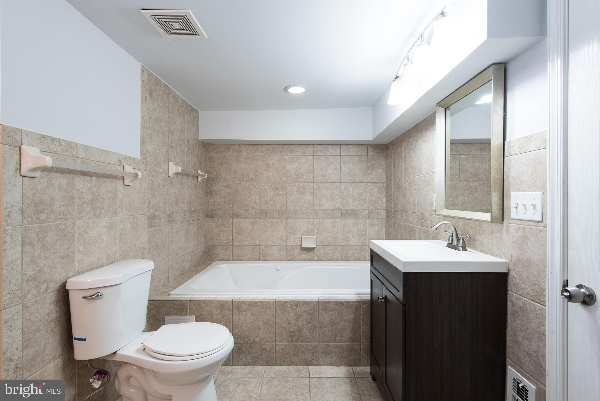 RESERVOIR HILL HISTORIC DISTRICT - Residential Lease