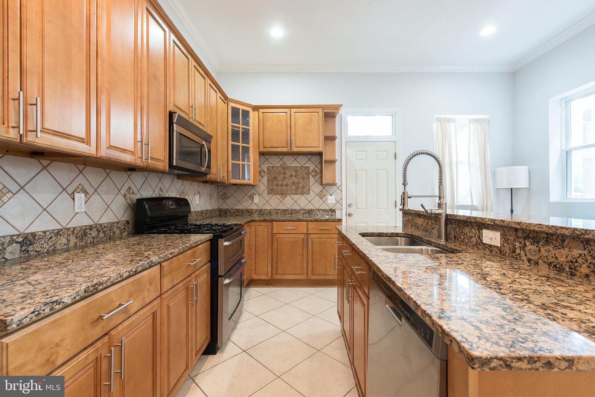 RESERVOIR HILL HISTORIC DISTRICT - Residential Lease