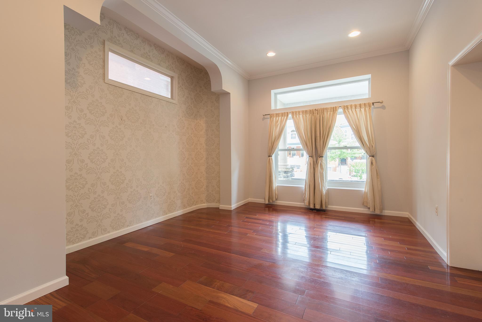 RESERVOIR HILL HISTORIC DISTRICT - Residential Lease