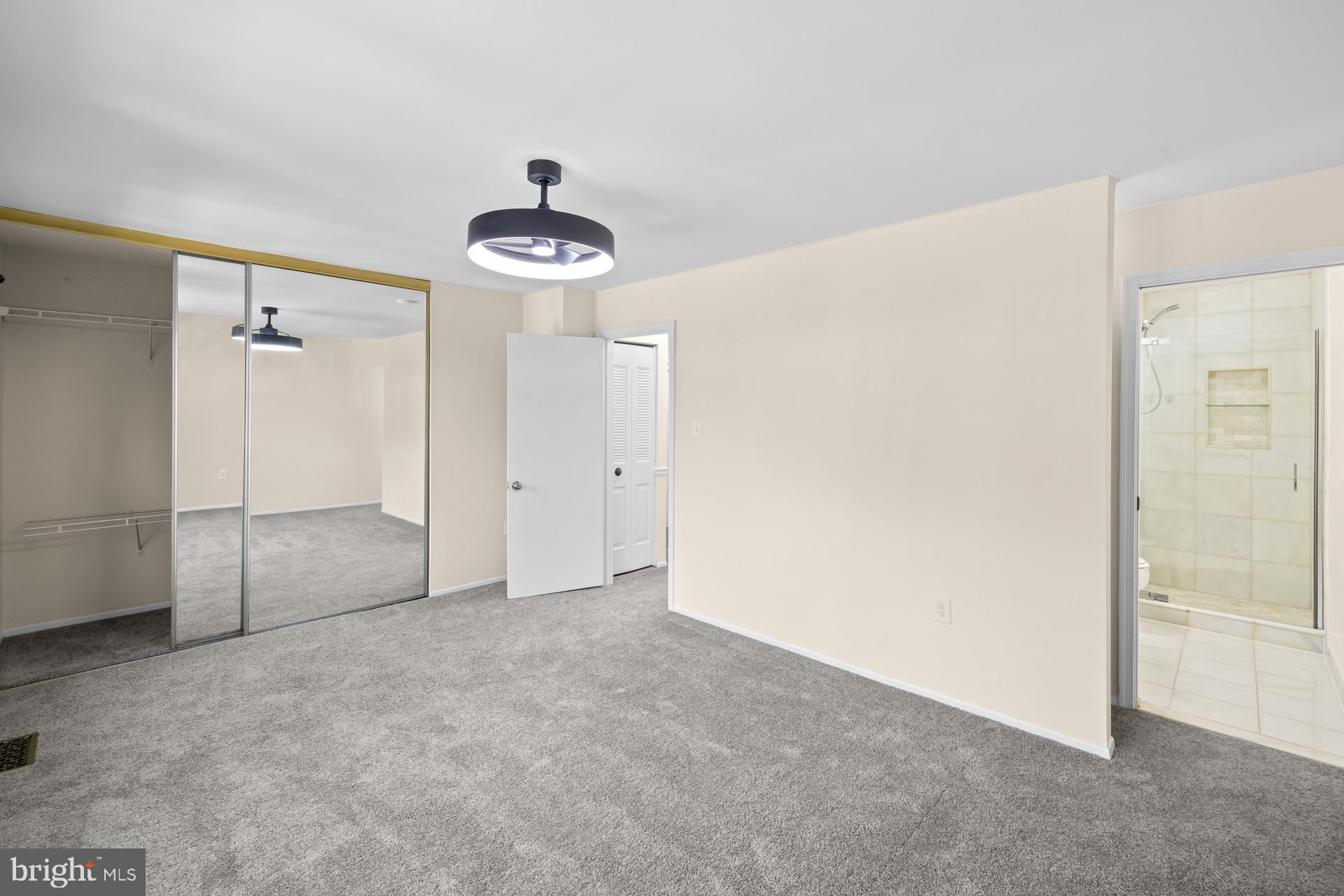 SNOWDEN OAKS - Residential