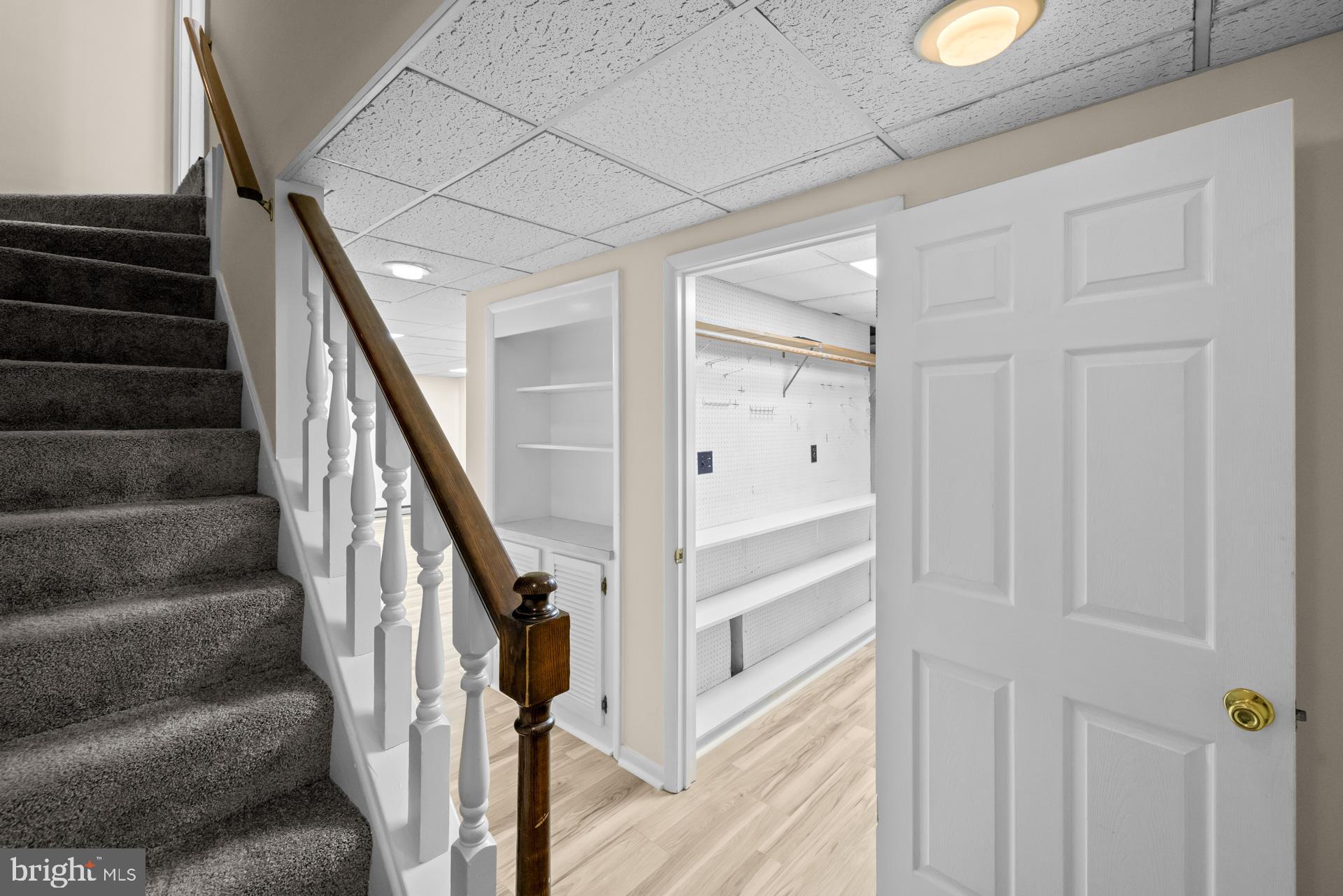 SNOWDEN OAKS - Residential