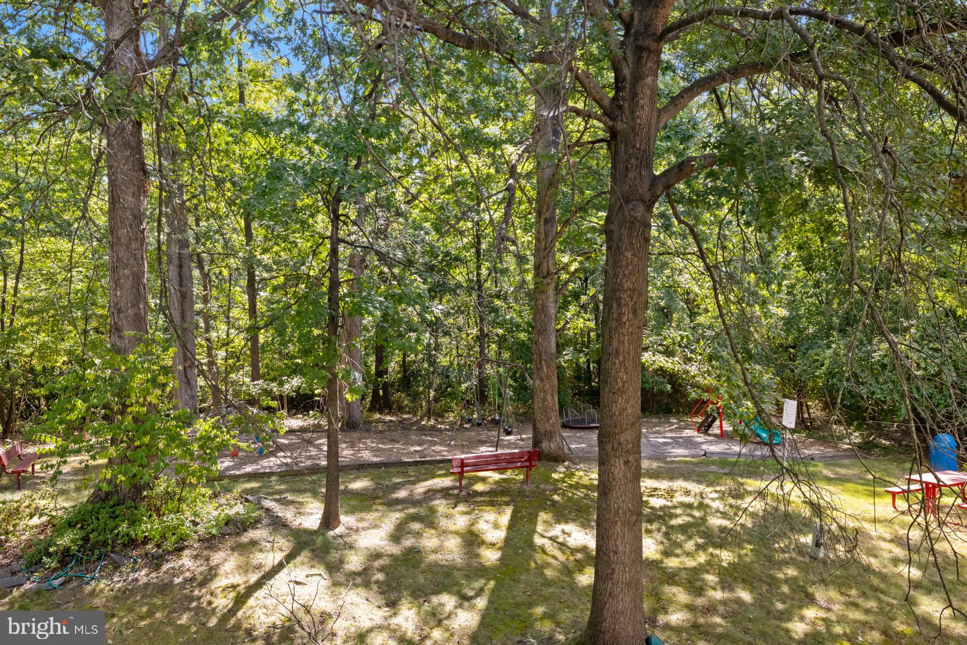 SNOWDEN OAKS - Residential