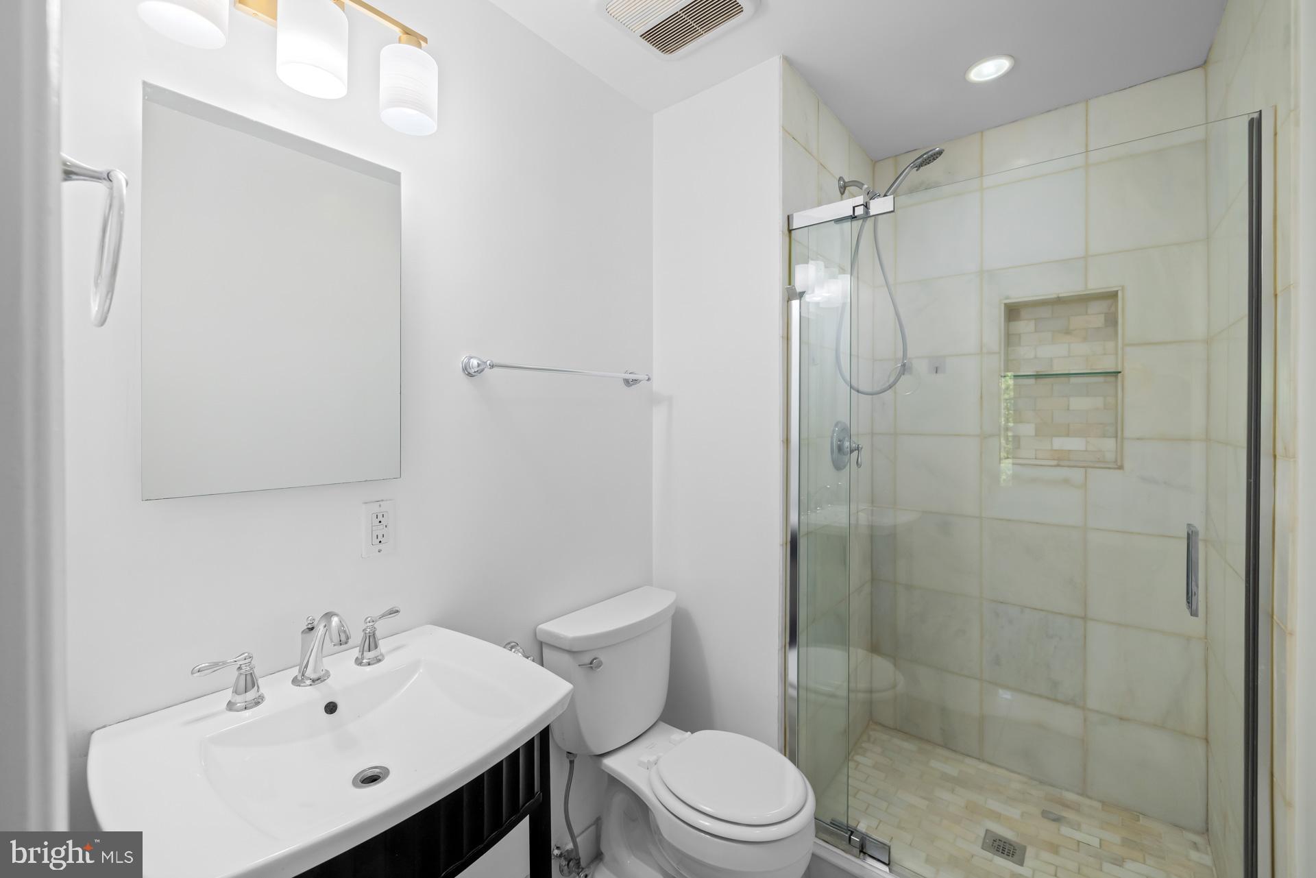 SNOWDEN OAKS - Residential