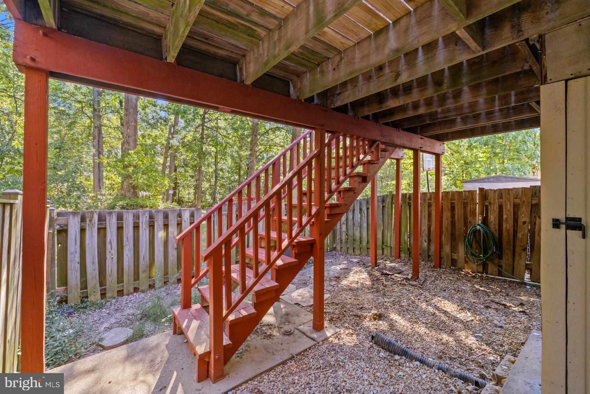 SNOWDEN OAKS - Residential