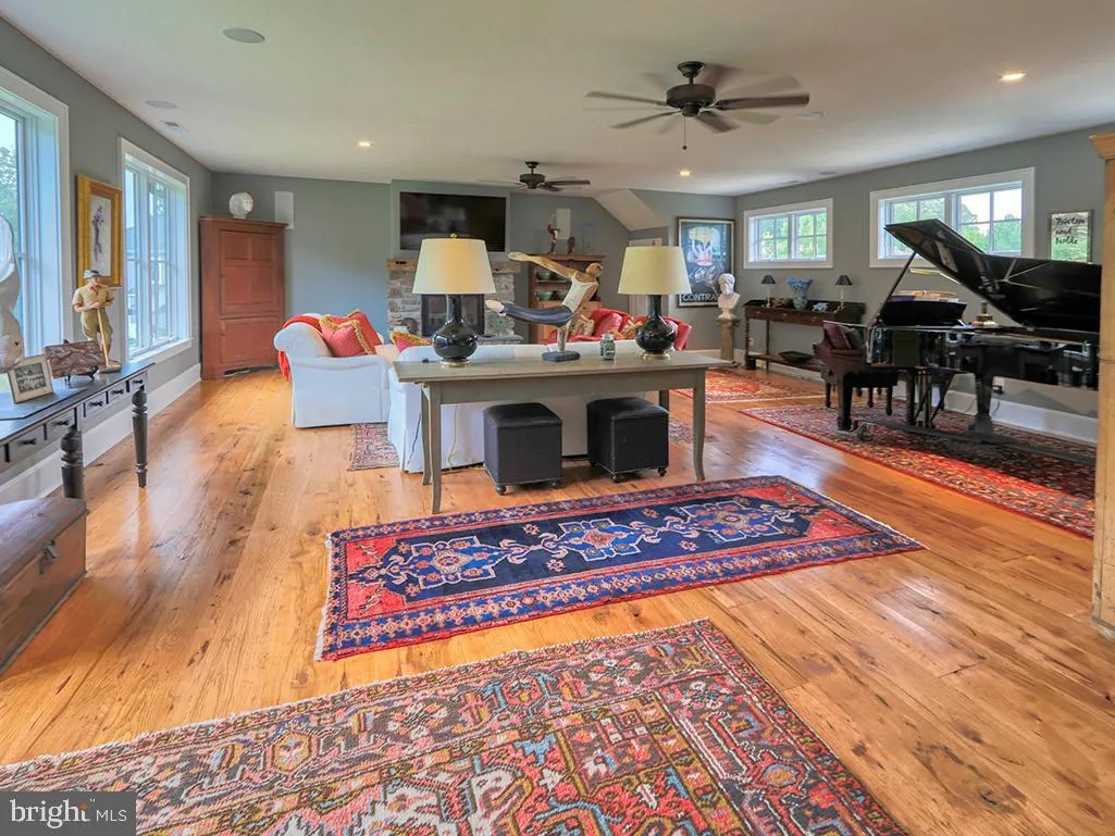 Lewes, Delaware 19958, United States, 5 Bedrooms Bedrooms, ,6 BathroomsBathrooms,Residential,Coming Soon,169272