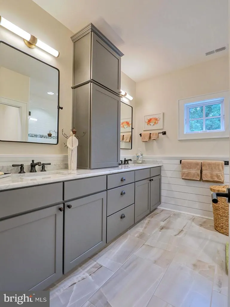 Lewes, Delaware 19958, United States, 5 Bedrooms Bedrooms, ,6 BathroomsBathrooms,Residential,Coming Soon,169272