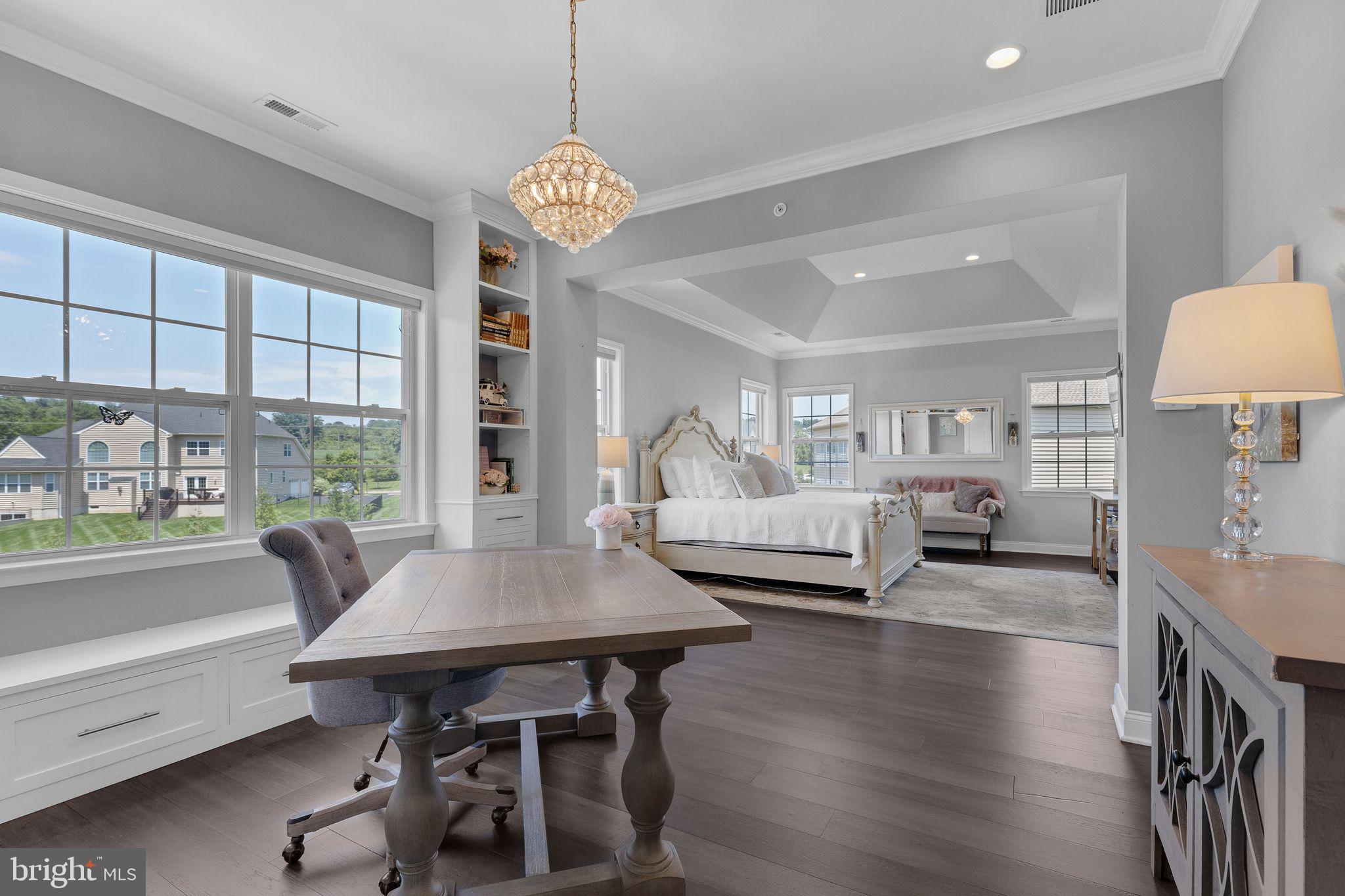 NEW BRITAIN WOODS - Residential