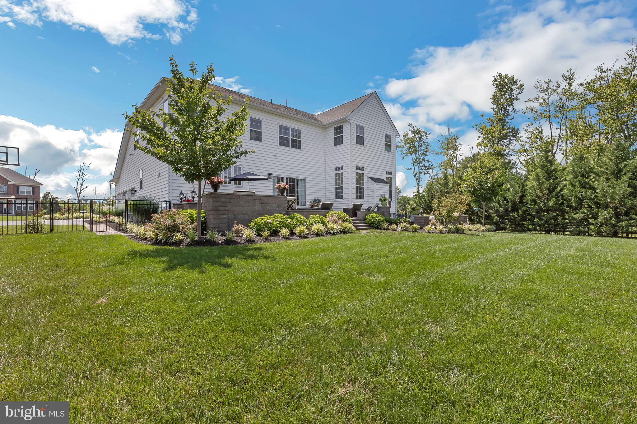 NEW BRITAIN WOODS - Residential