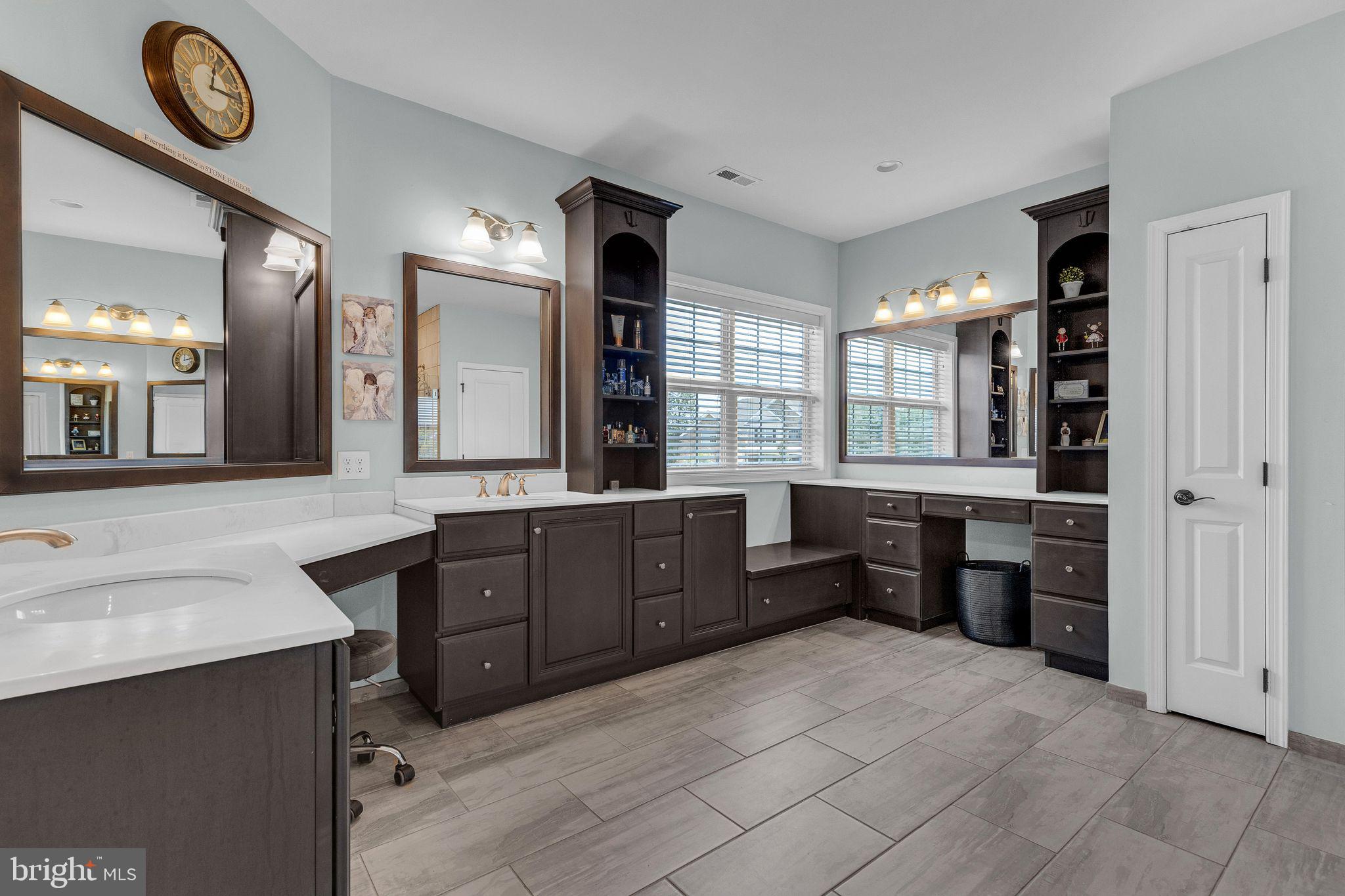 NEW BRITAIN WOODS - Residential