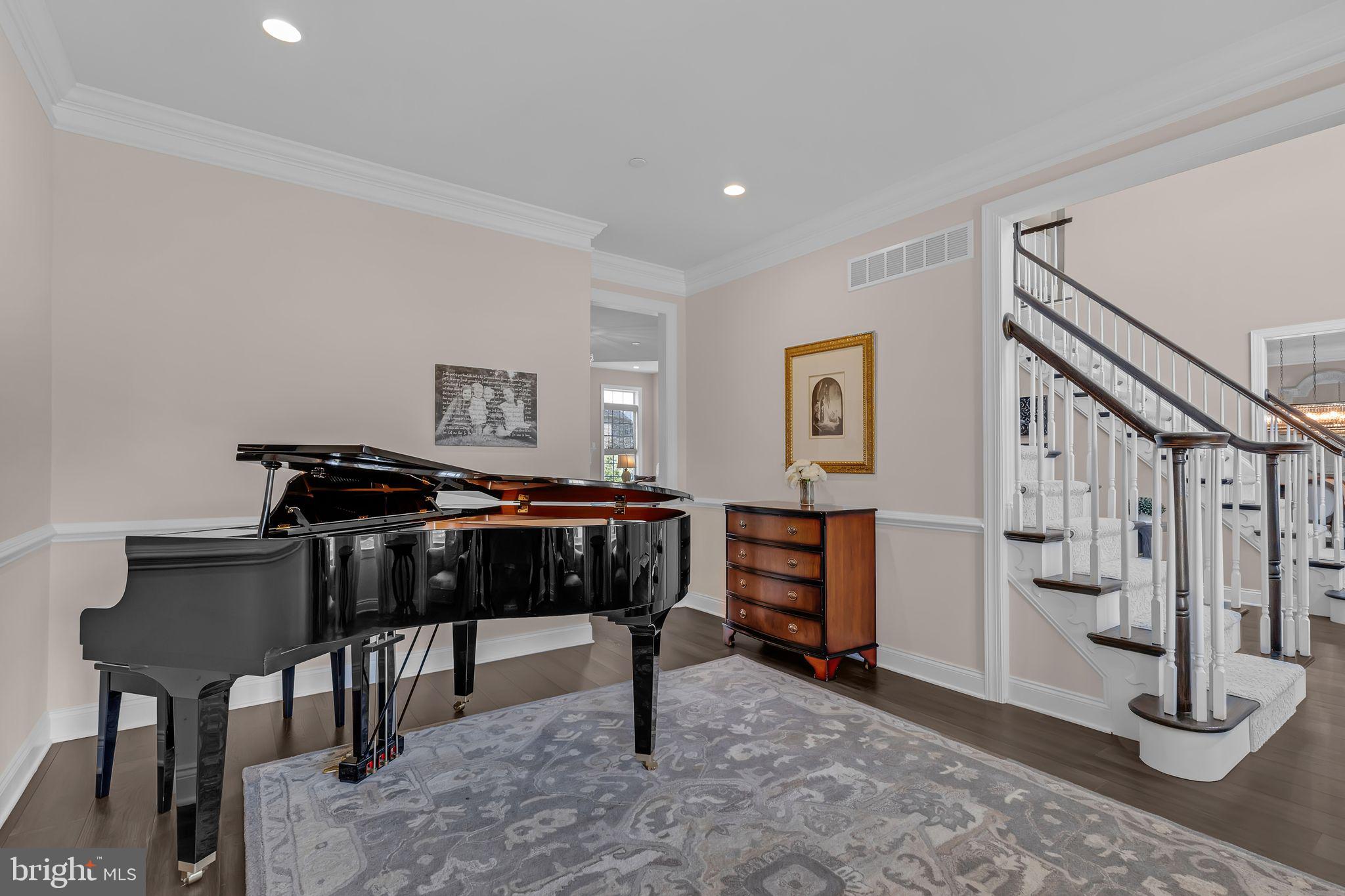 NEW BRITAIN WOODS - Residential