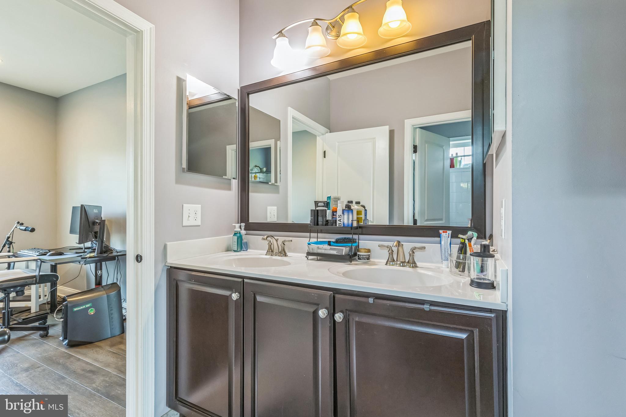 NEW BRITAIN WOODS - Residential