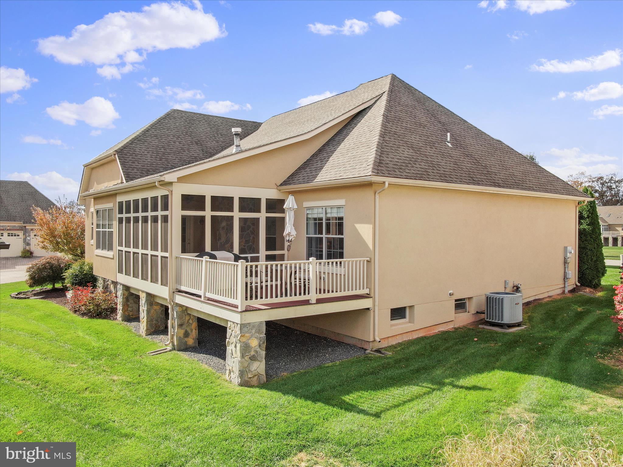 GARRISON FALLS THE LINKS - Residential