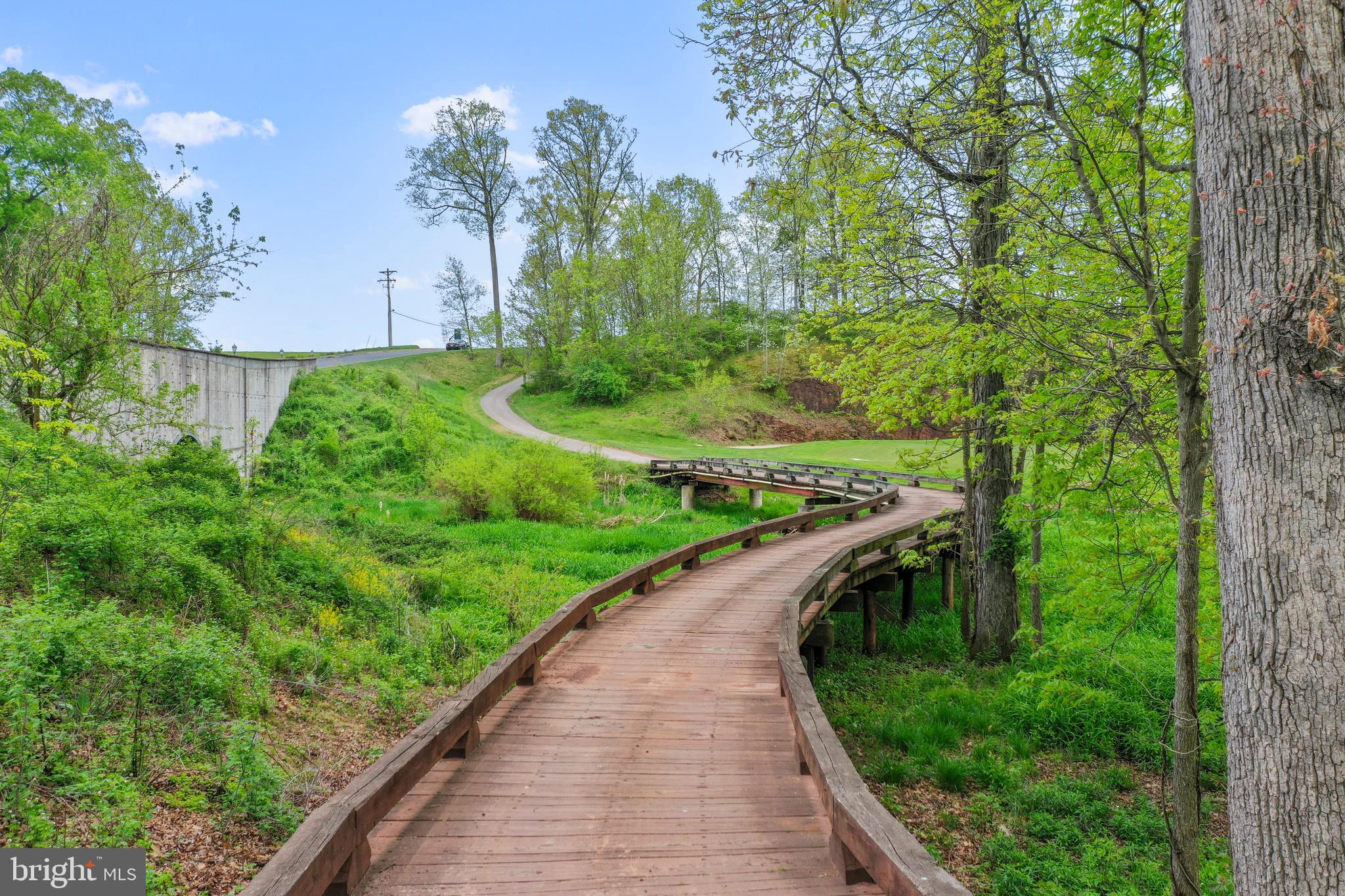 GARRISON FALLS THE LINKS - Residential