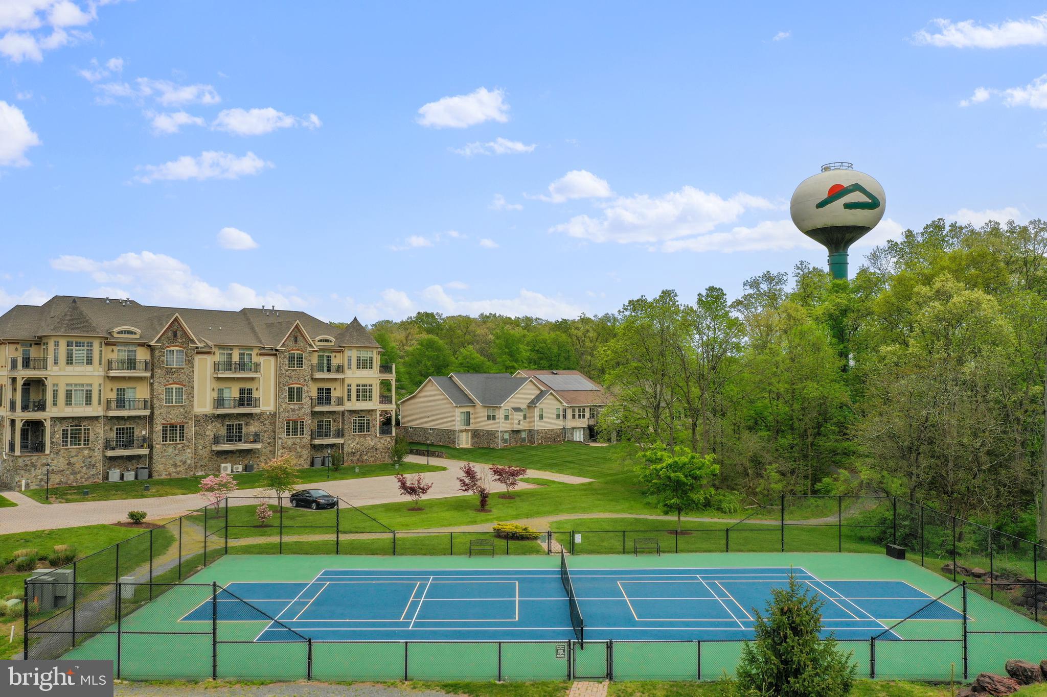 GARRISON FALLS THE LINKS - Residential