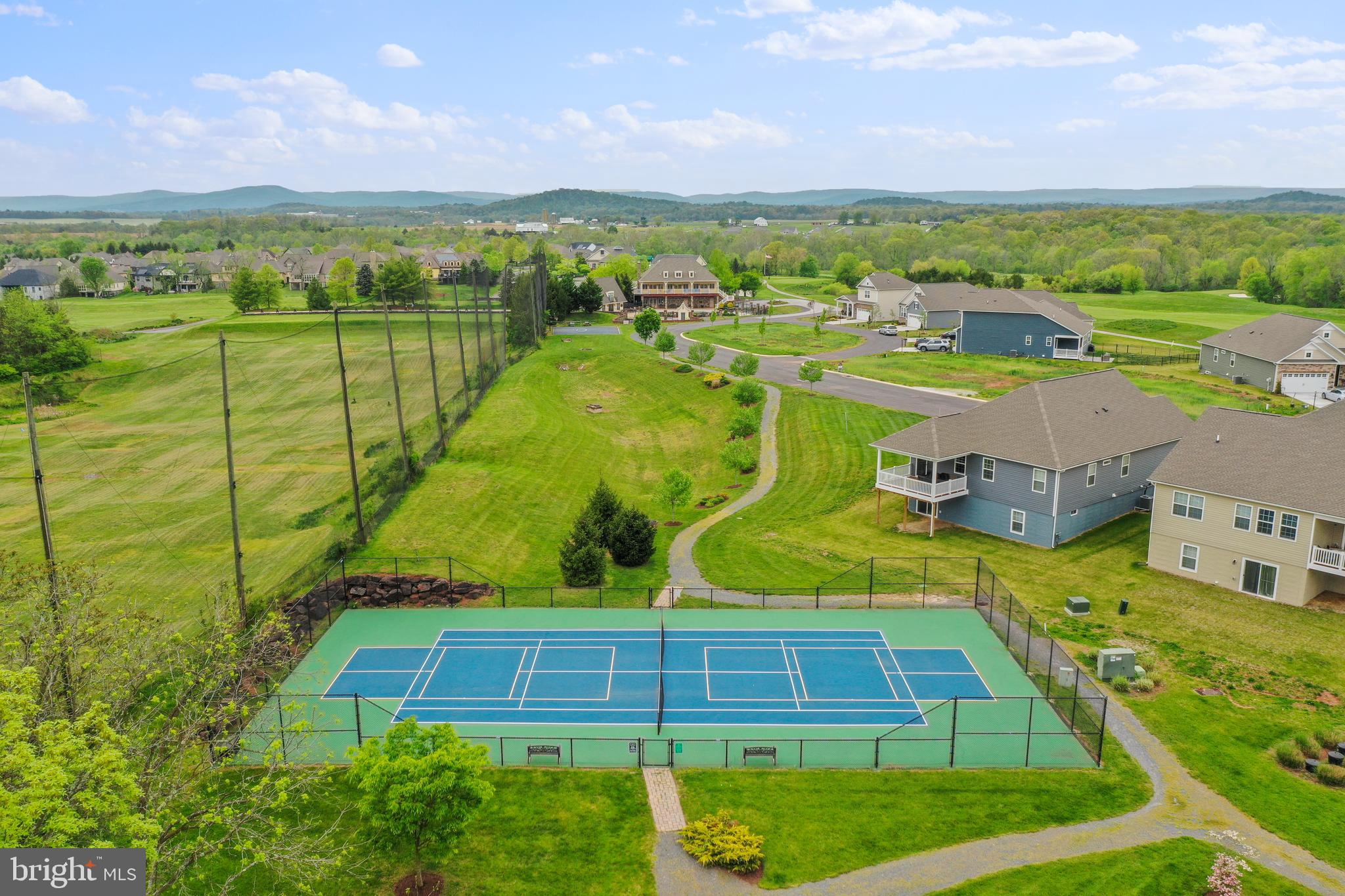 GARRISON FALLS THE LINKS - Residential