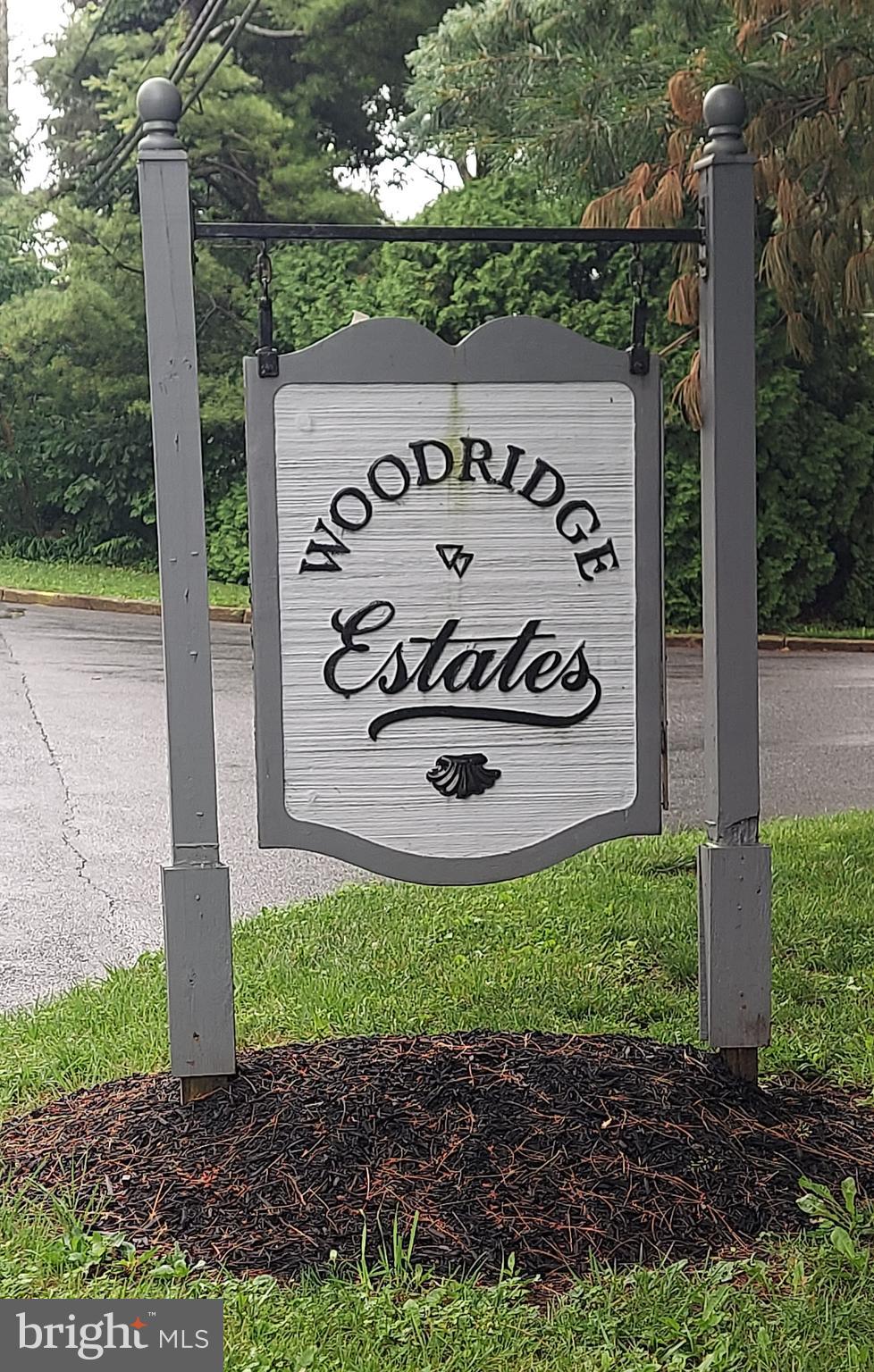 108 WOODRIDGE DRIVE