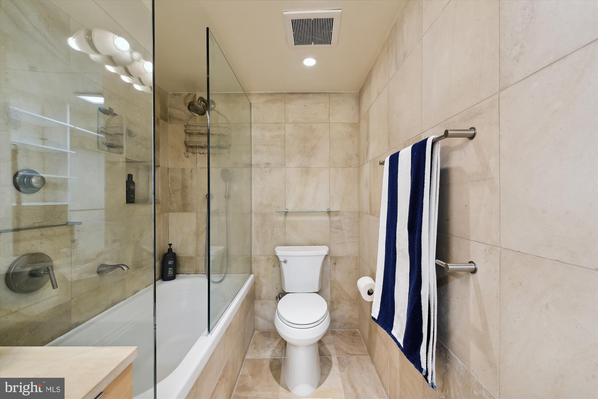 WILLOUGHBY OF CHEVY CHASE - Residential Lease