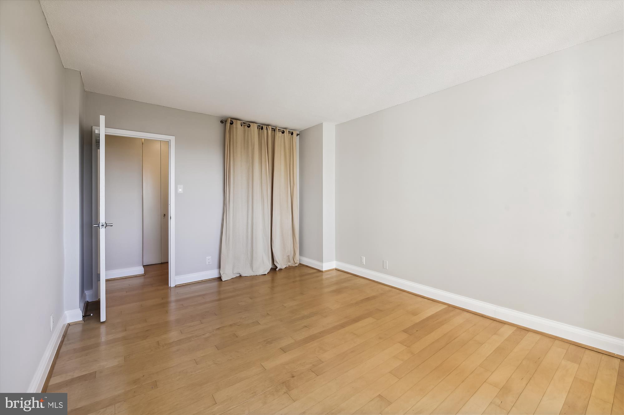 WILLOUGHBY OF CHEVY CHASE - Residential Lease