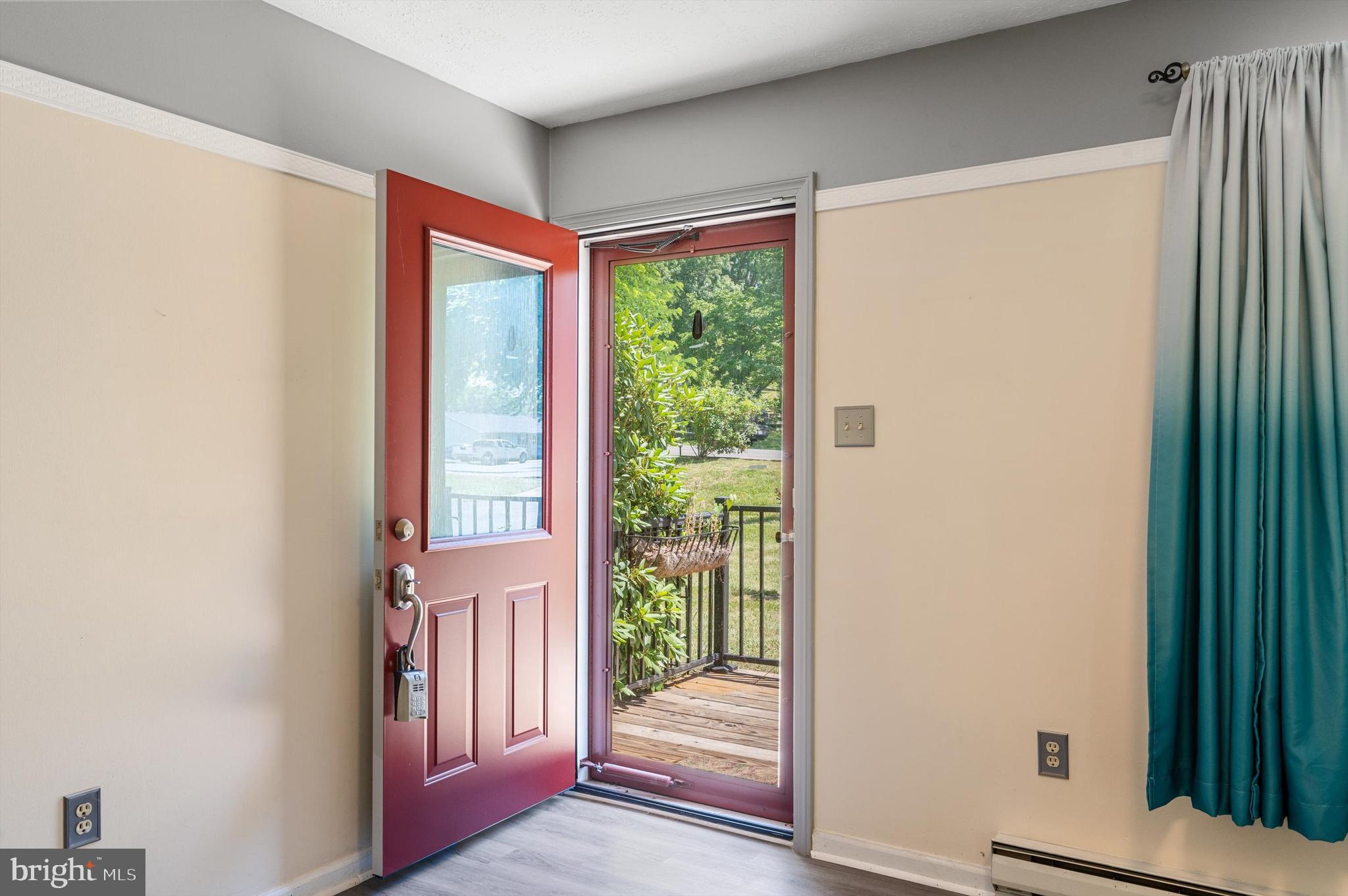 WARREN PARK - Residential