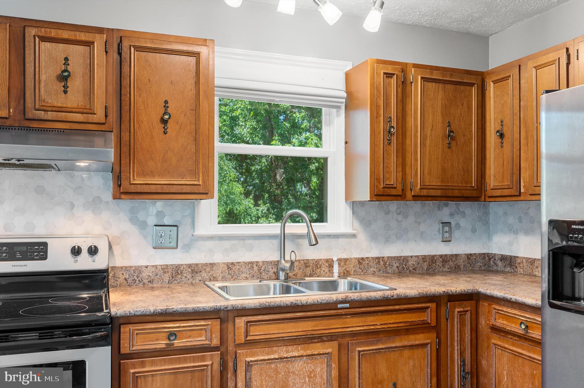 WARREN PARK - Residential