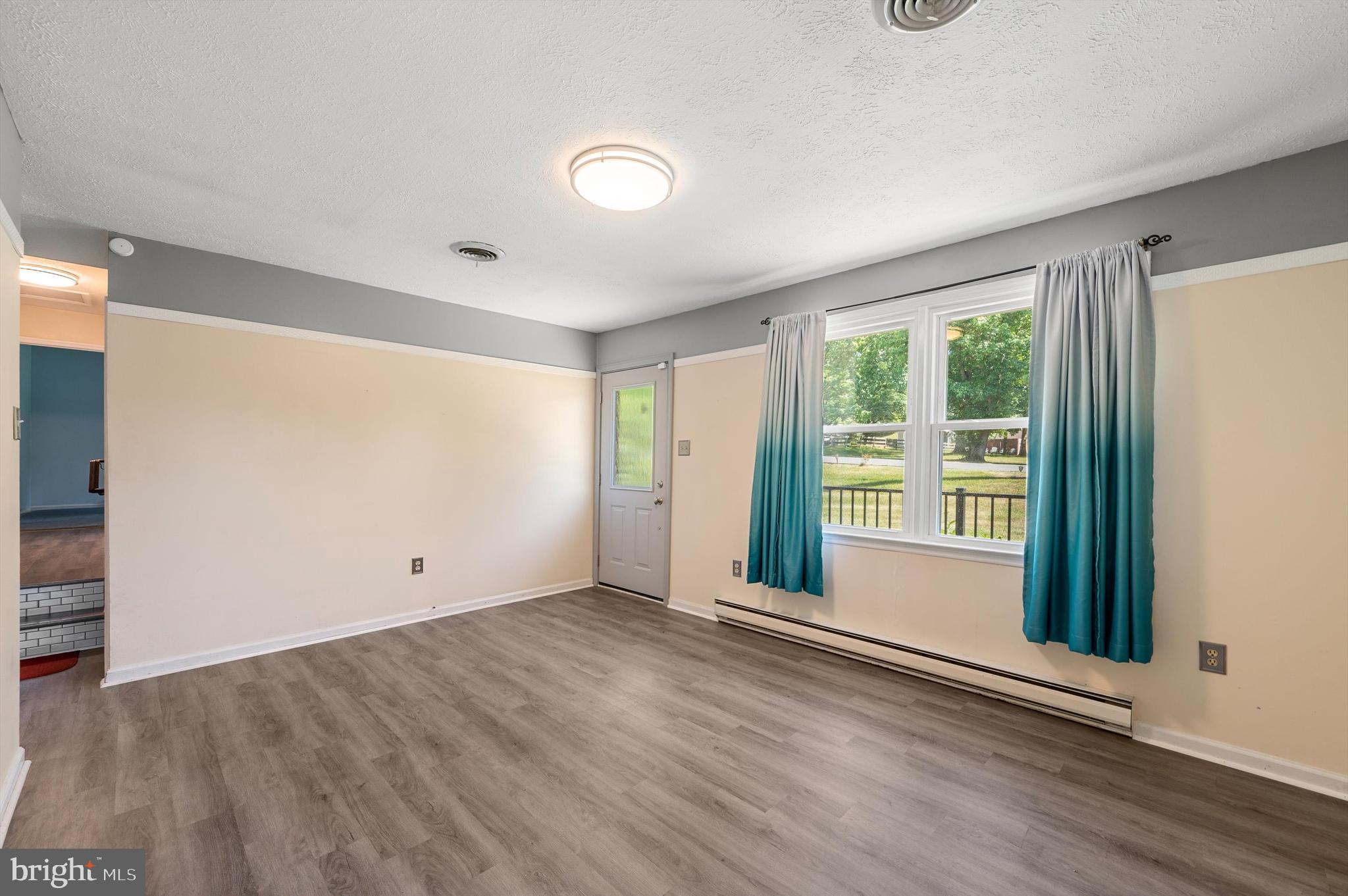 WARREN PARK - Residential