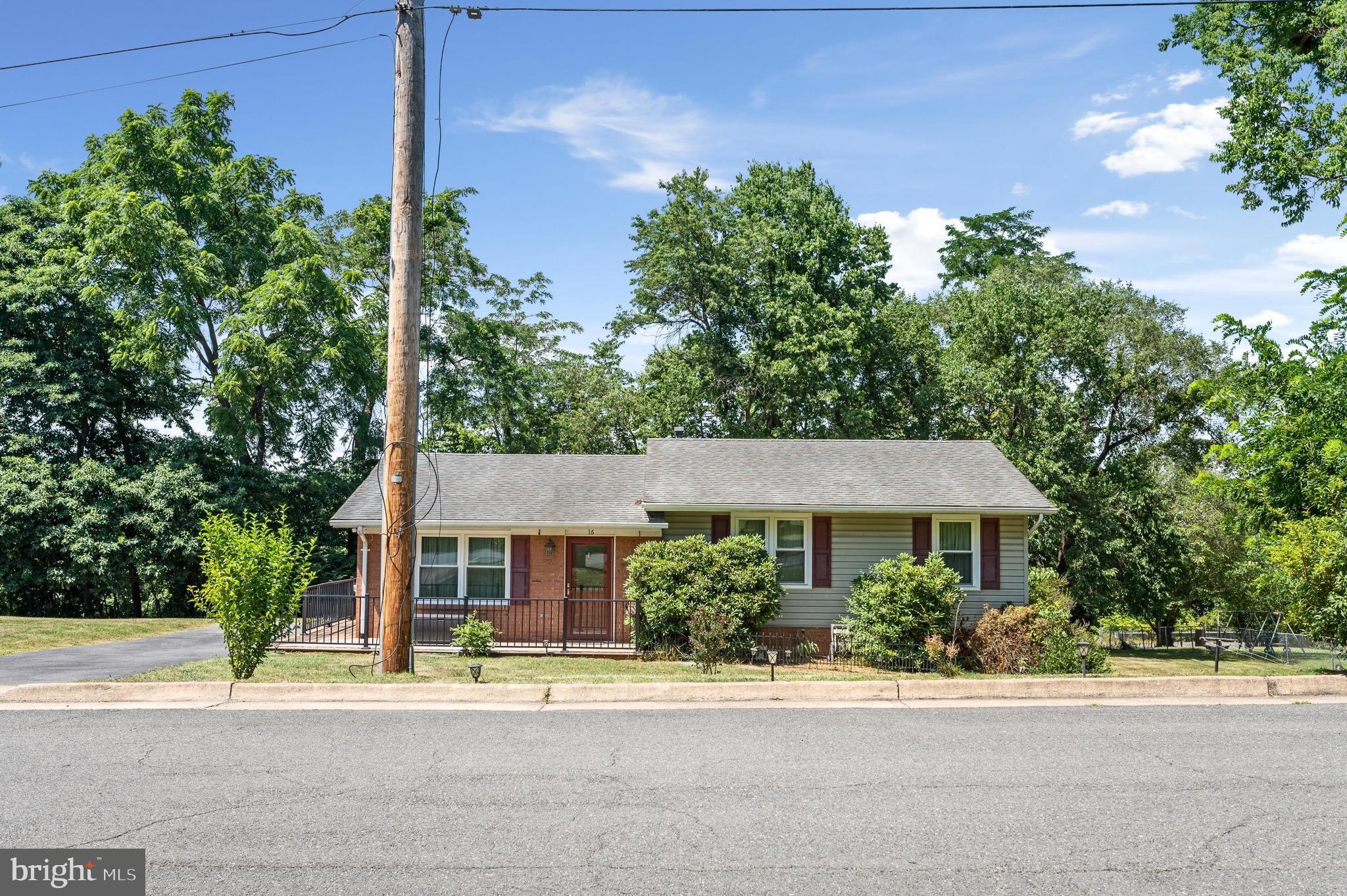 WARREN PARK - Residential