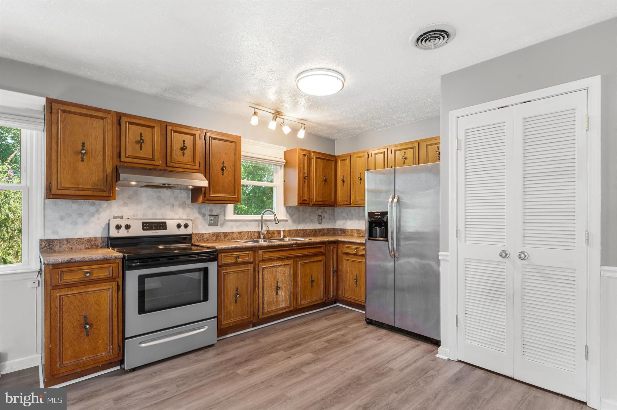 WARREN PARK - Residential