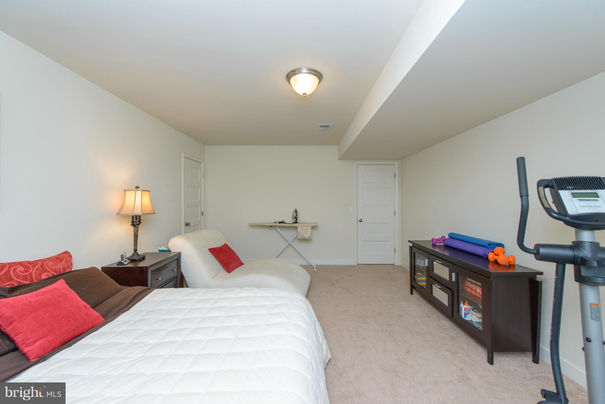 MAGOTHY PARK - Residential