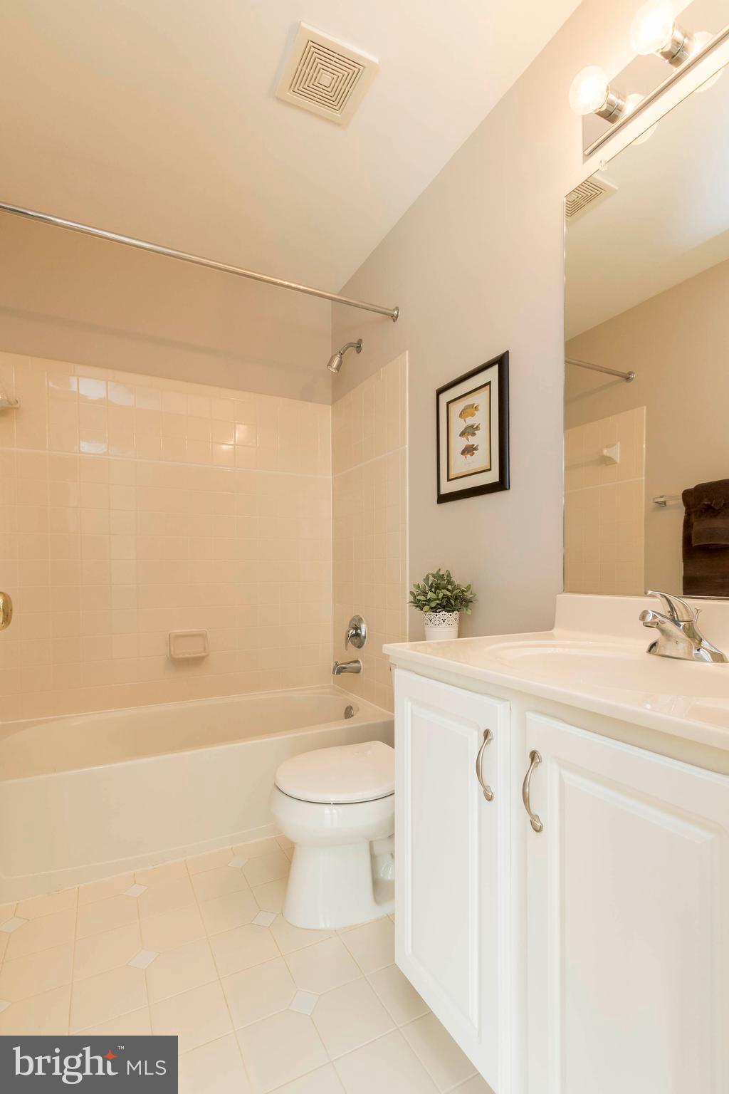 VINT HILL - Residential