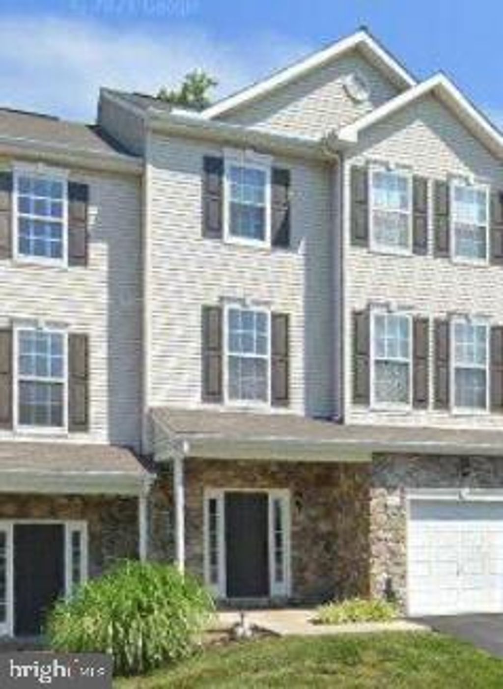 Photo of 505 Marion Road, YORK, PA 17406 (MLS # PAYK2099108)