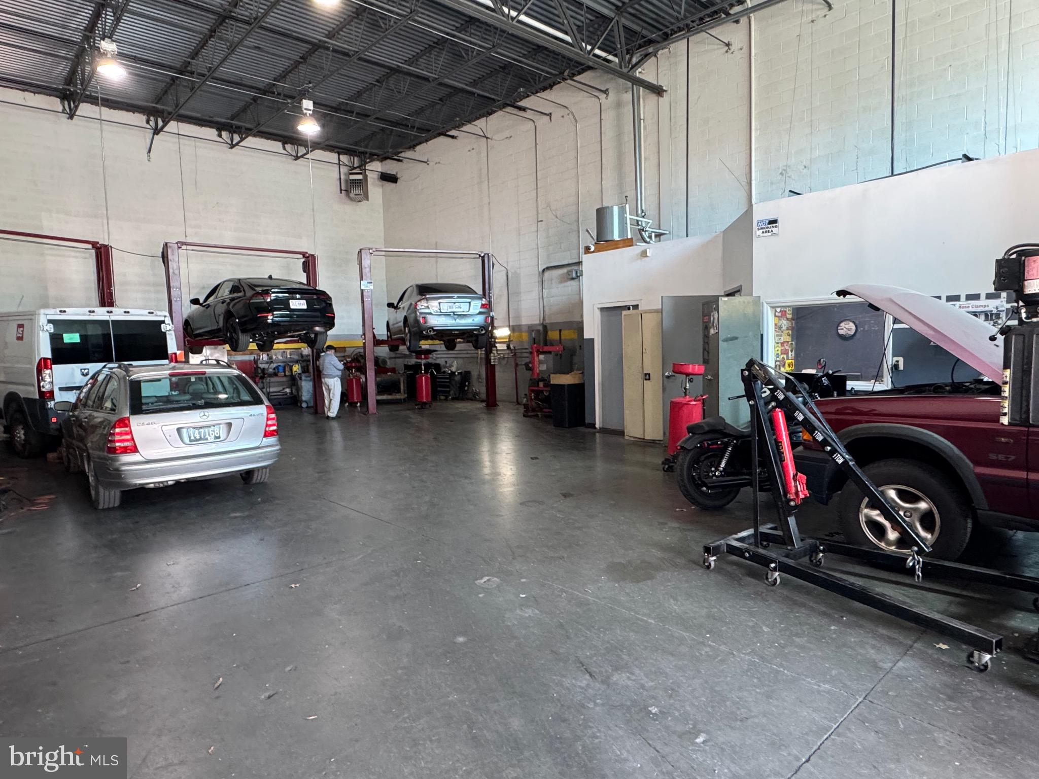 45911 TRANSAMERICA PLAZA 111