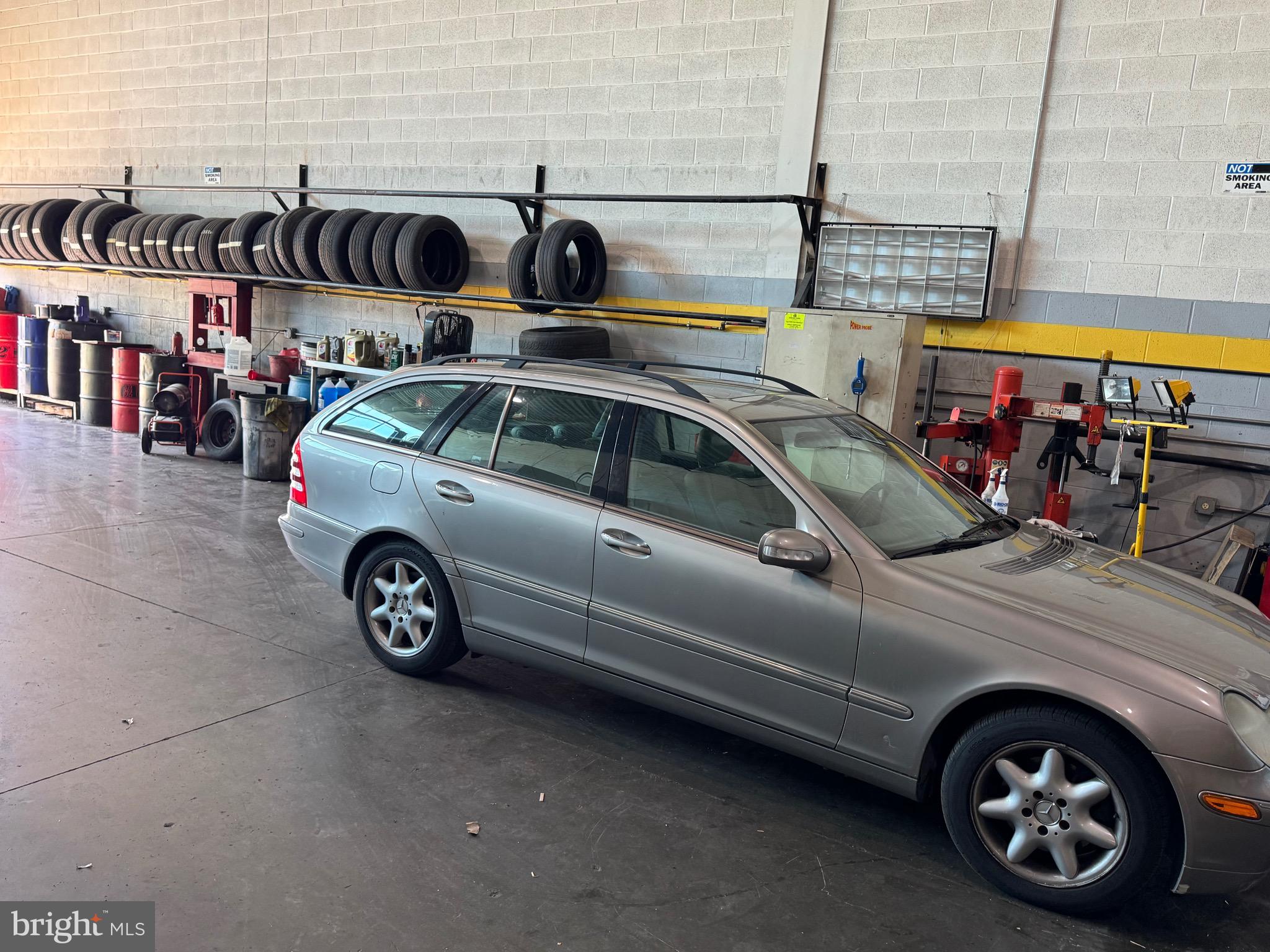 TRANSAMERICA BUSINESS PARK - Commercial Sale