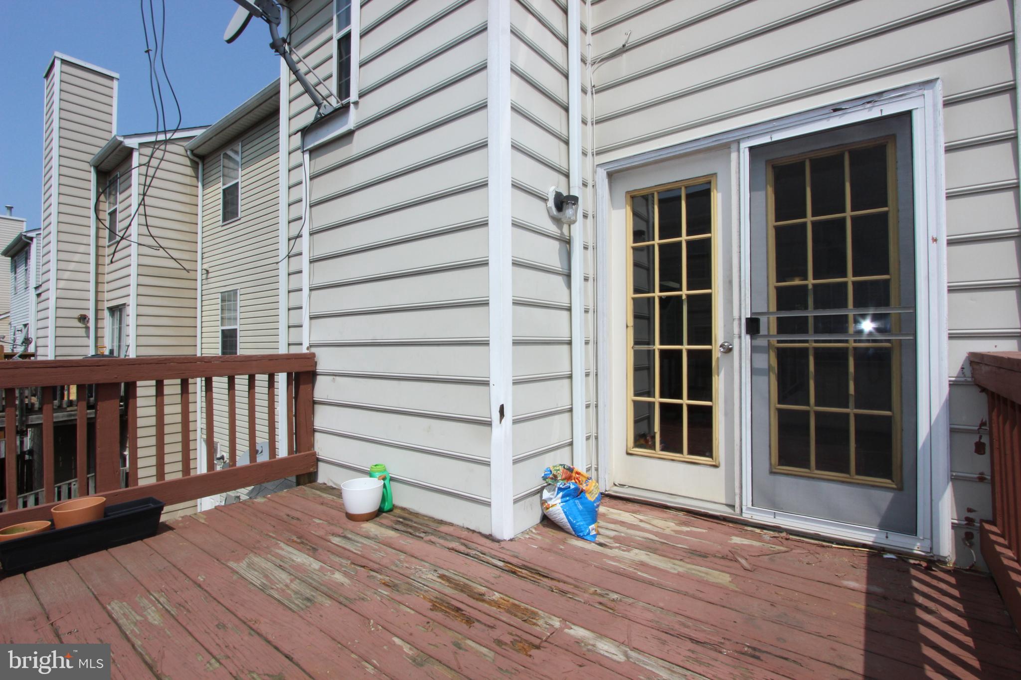 SYCAMORE MEWS - Residential Lease