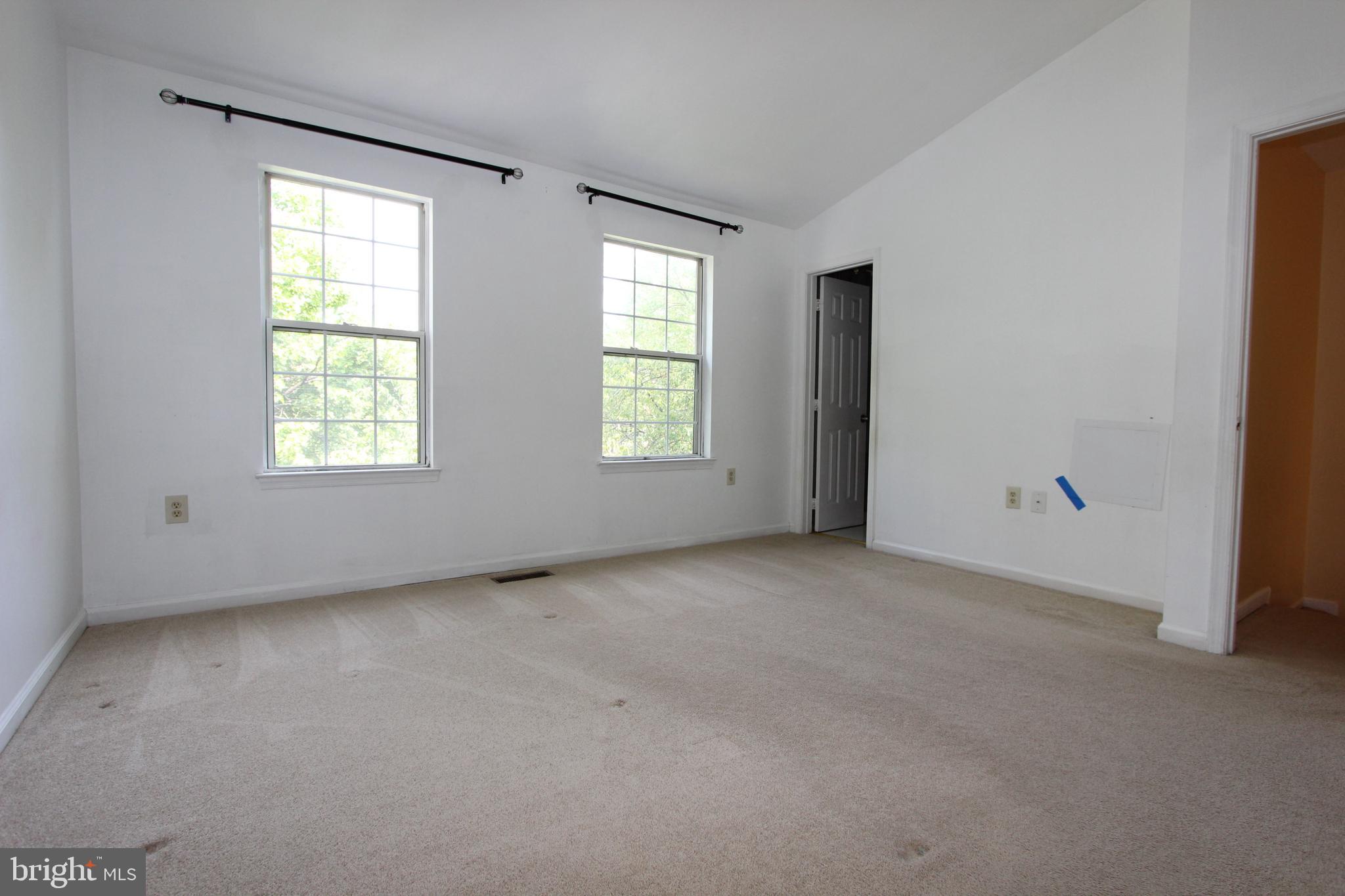 SYCAMORE MEWS - Residential Lease