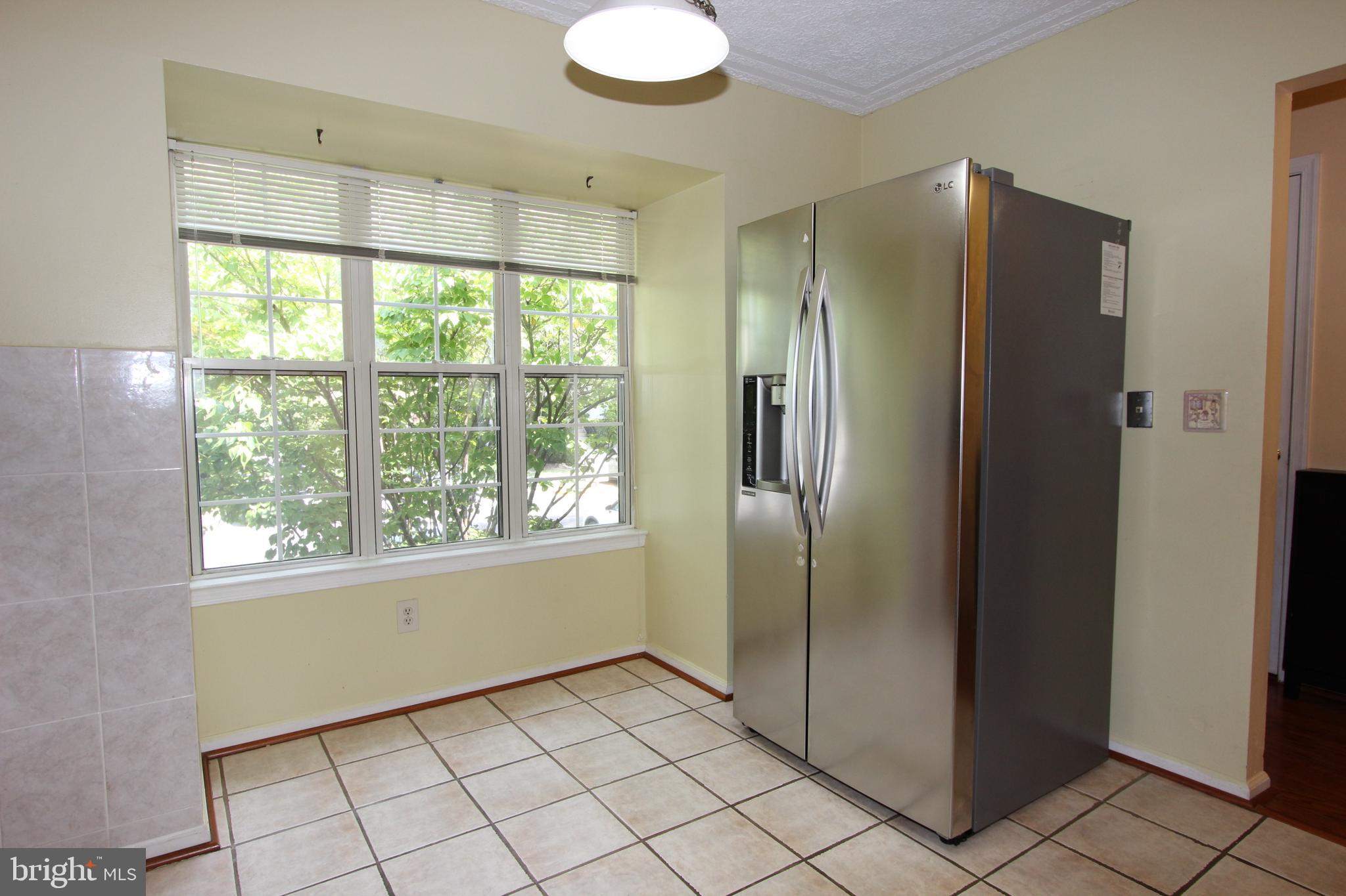 SYCAMORE MEWS - Residential Lease