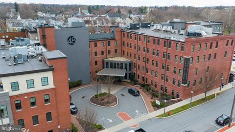 Condo For Sale - 48 N Broad Street #205<br/> Lancaster County, LITITZ, PA 17543