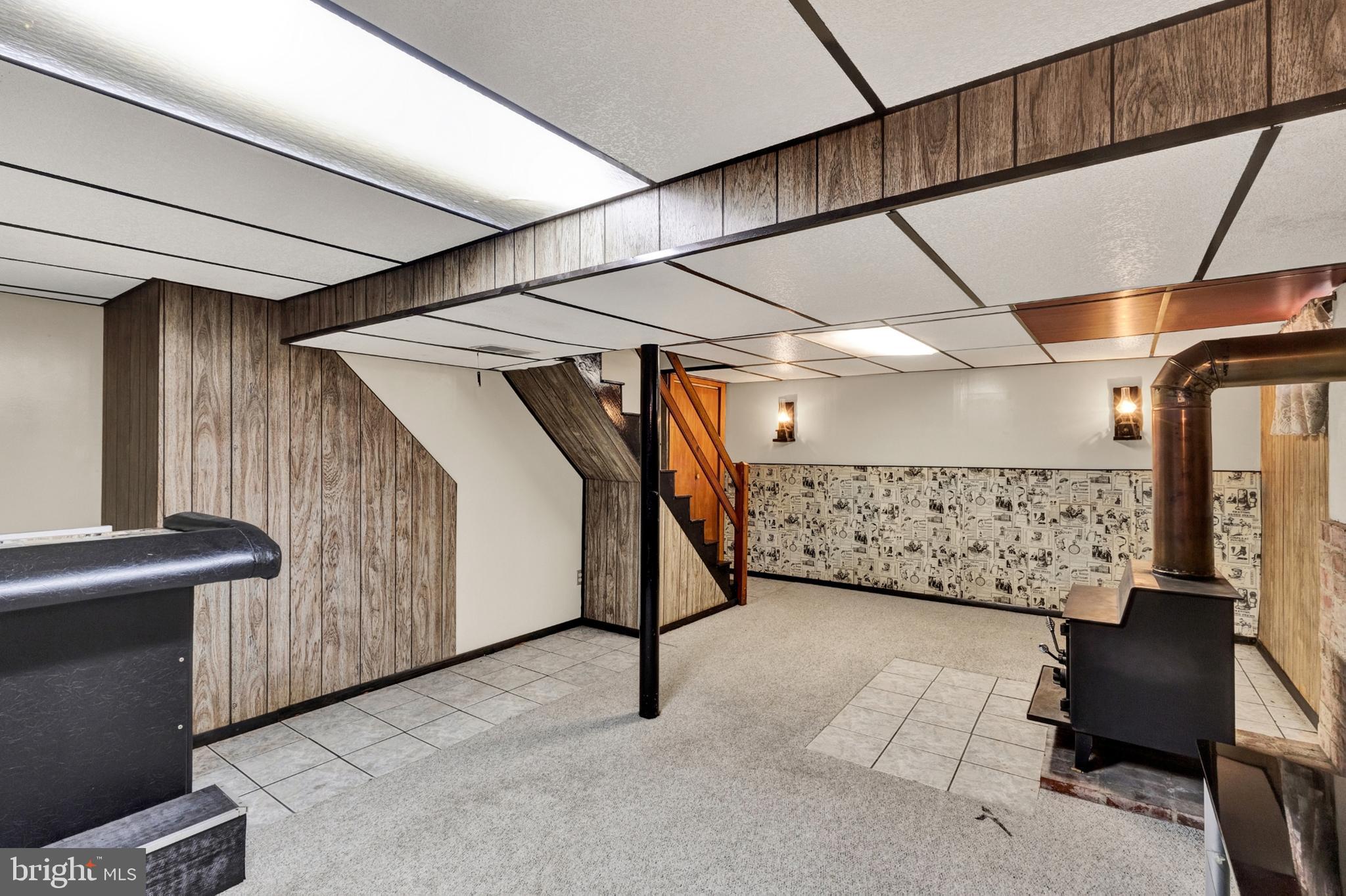 MAPLE SHADE - Residential