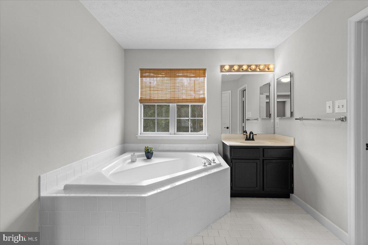 WEST RIVER PLANTATION - Residential