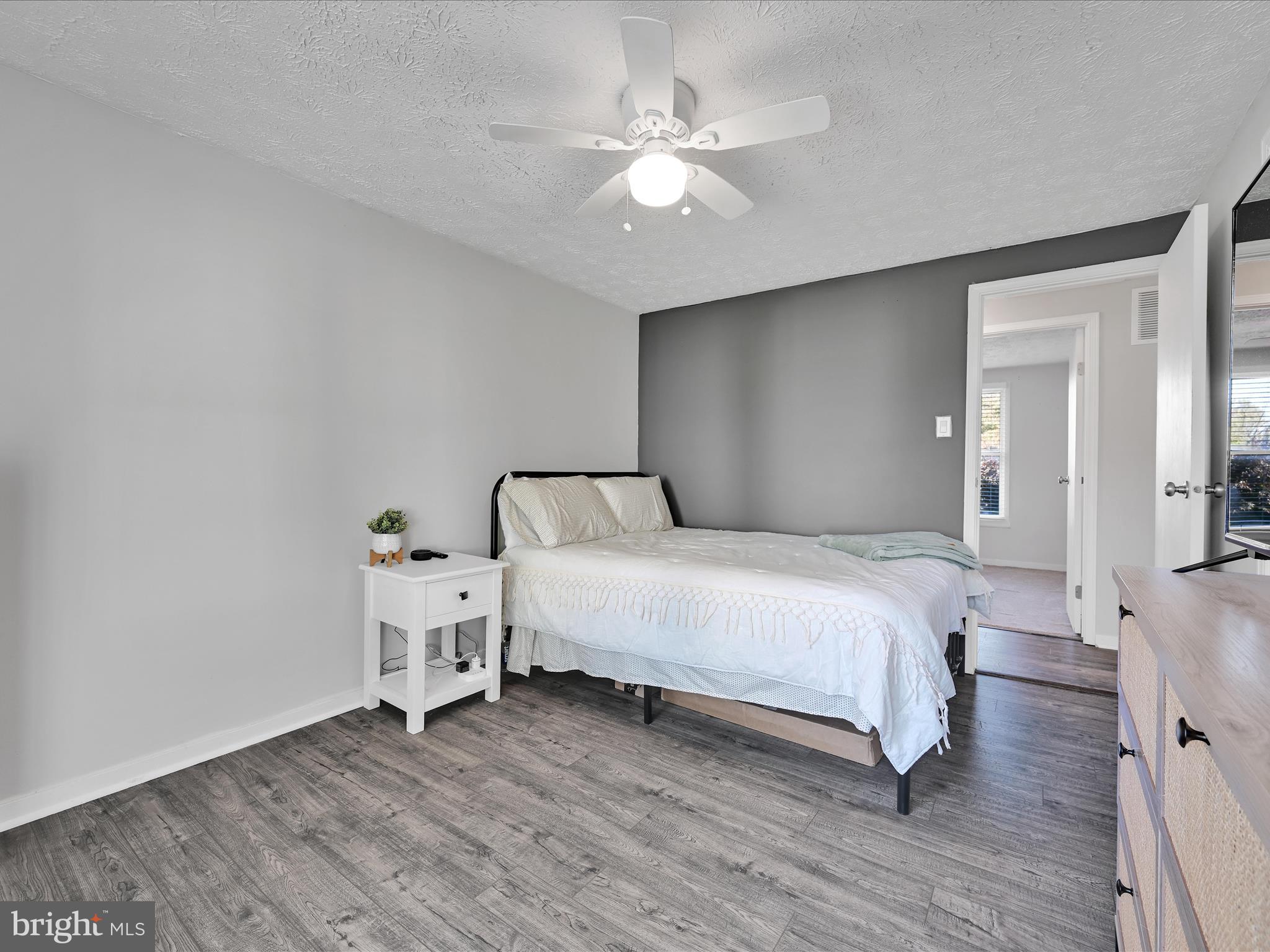 BARLEY SHEAF - Residential